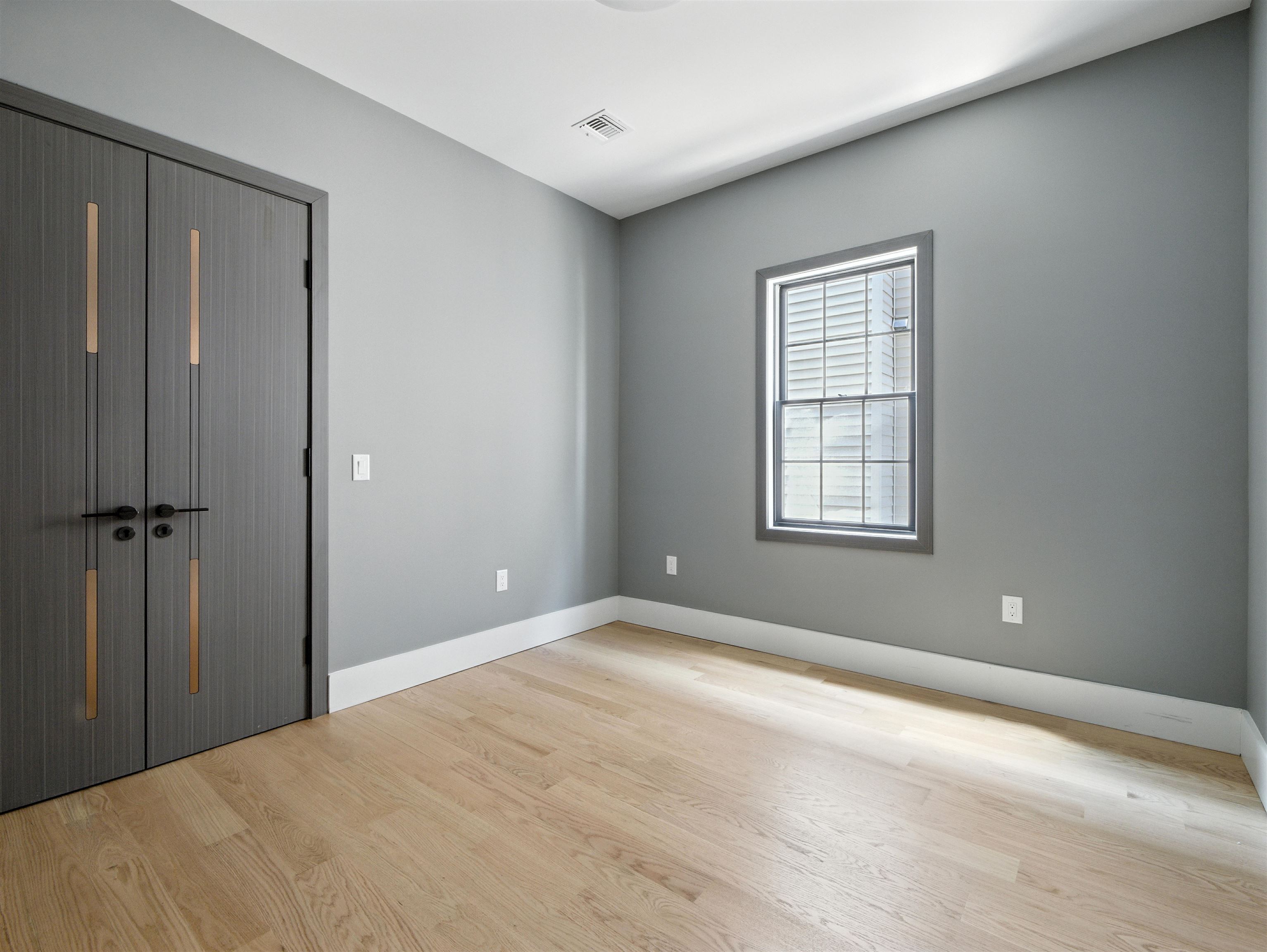 24 ROMAINE AVE Unit: Home 2