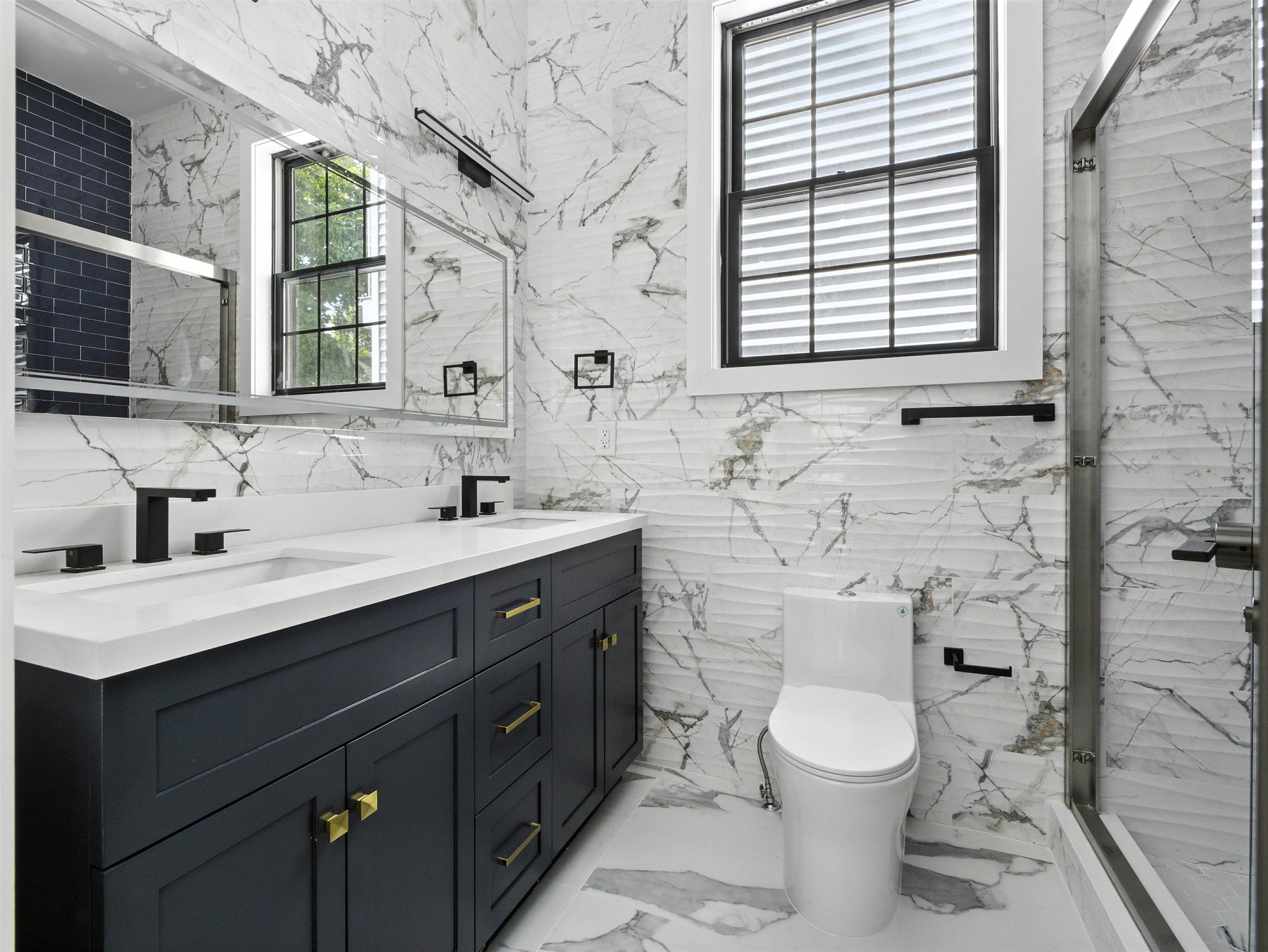 24 ROMAINE AVE Unit: Home 2