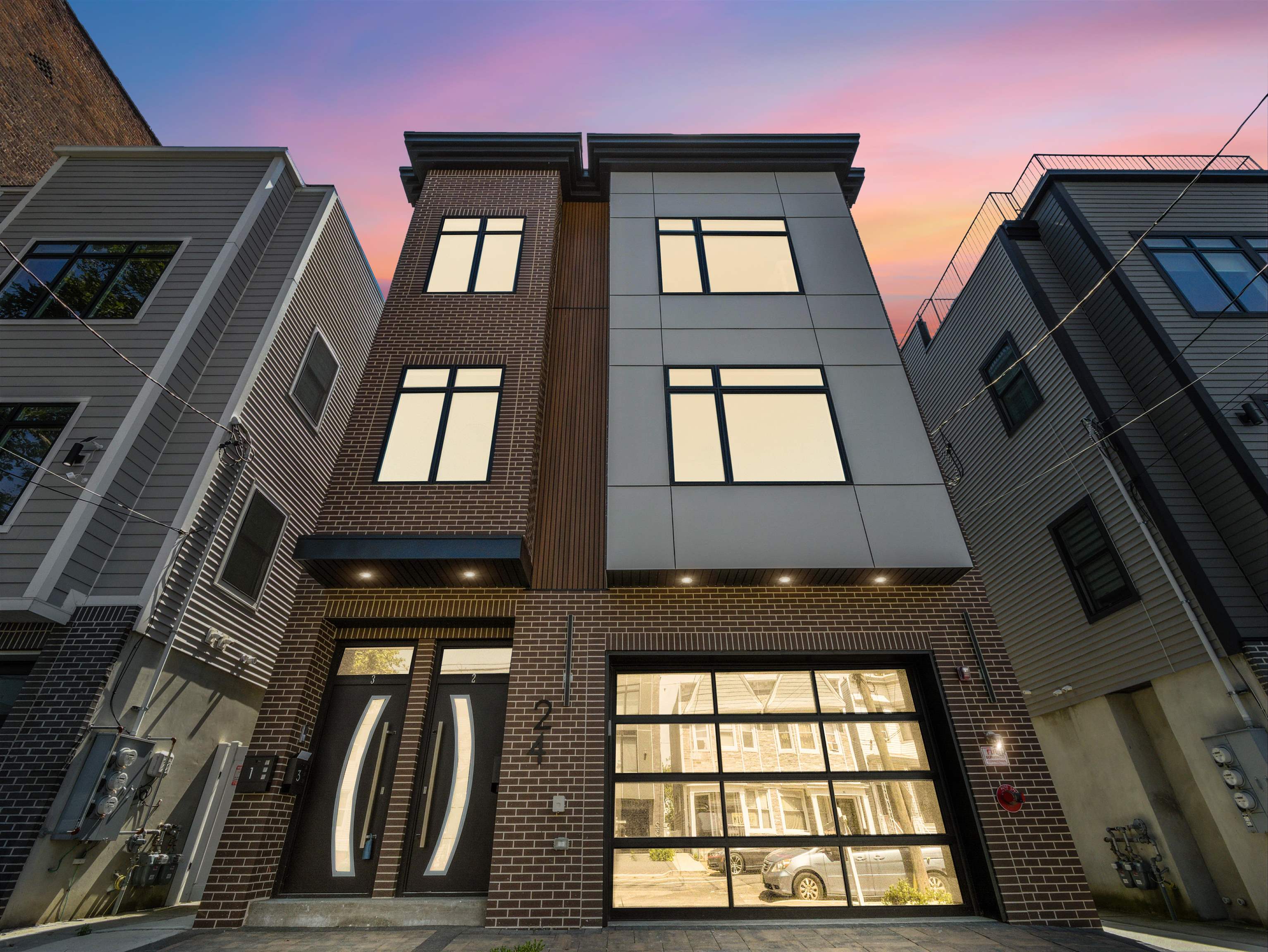 24 ROMAINE AVE Unit: Home 2