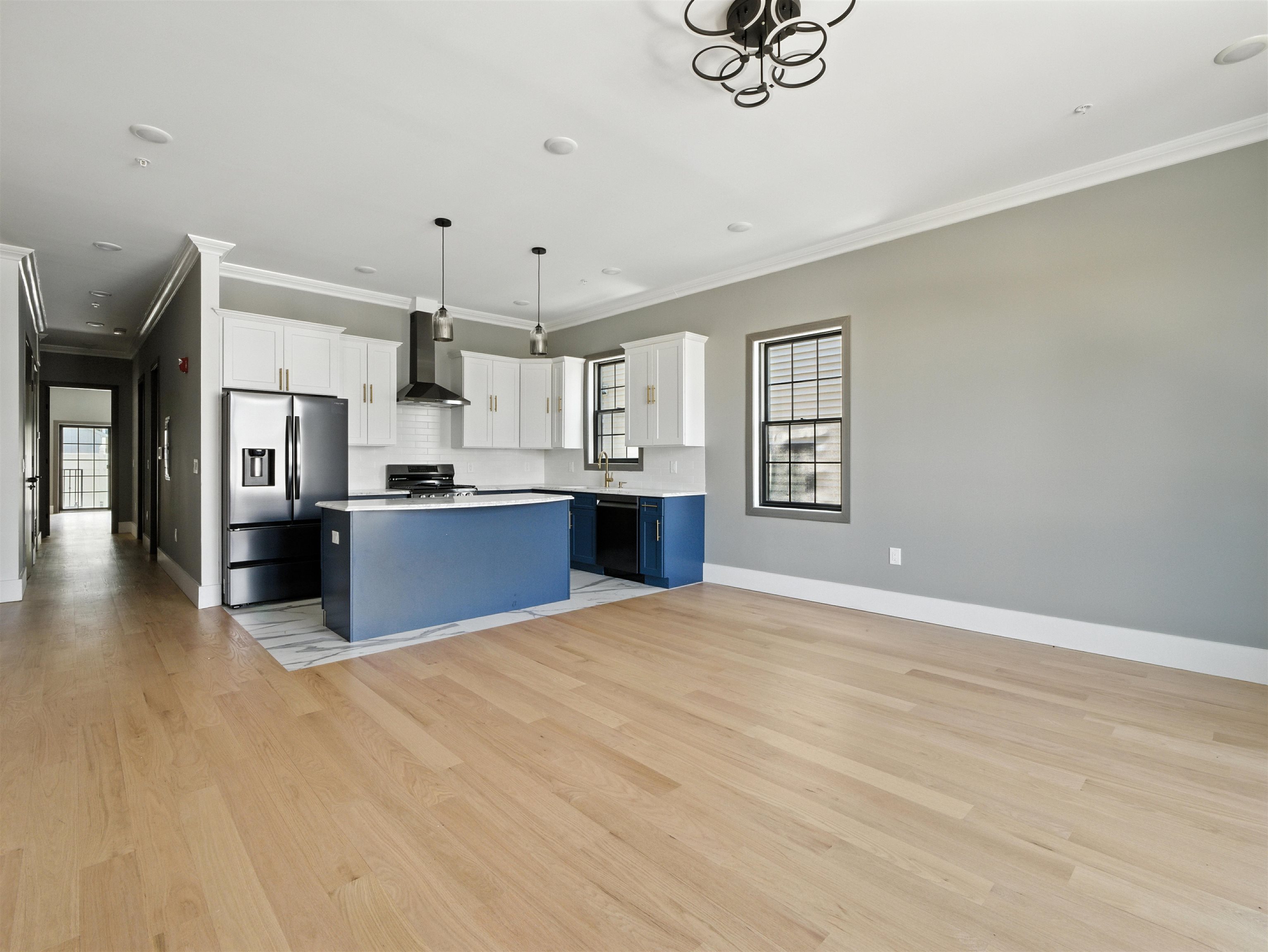 24 ROMAINE AVE Unit: Home 2