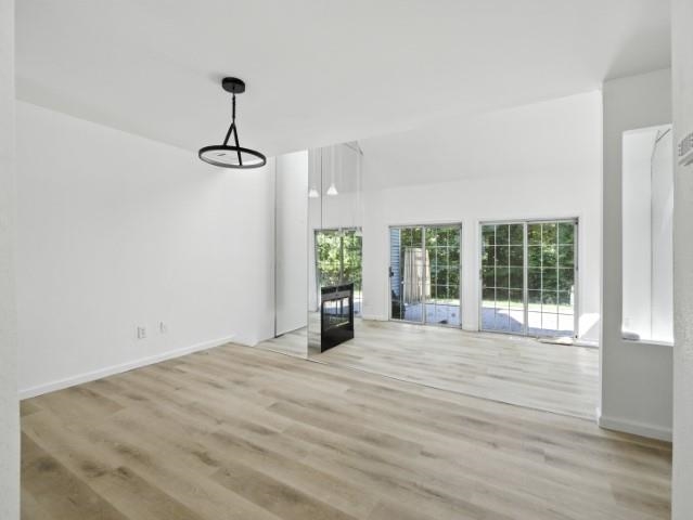 206 ASH CT