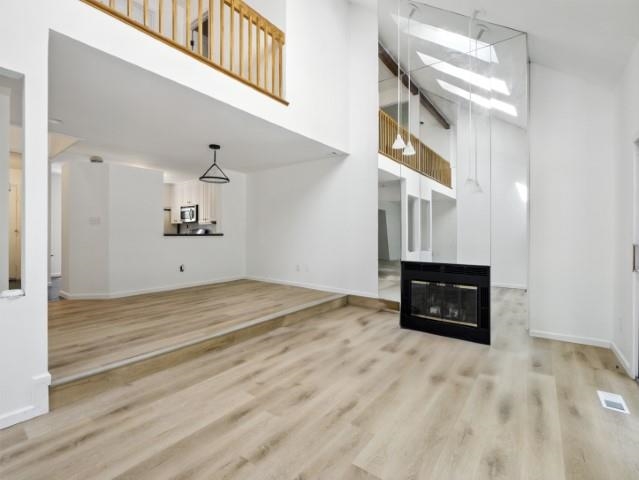 206 ASH CT