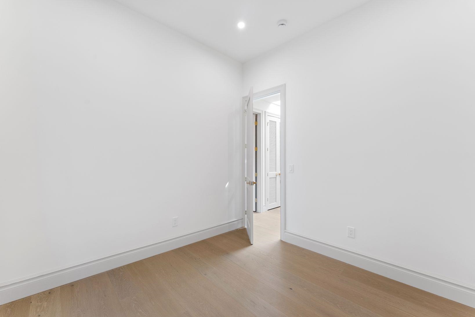 83 LIBERTY PL Unit: Residence 2