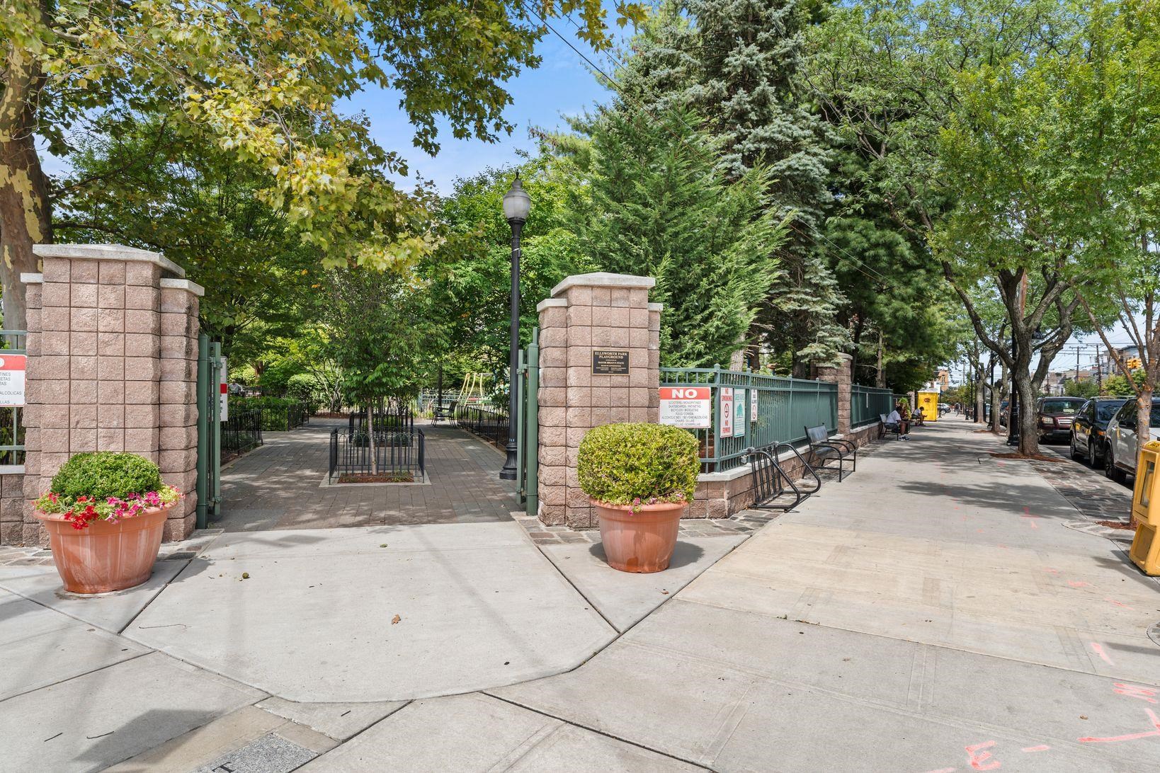 2402 PALISADE AVE Unit: APT 2