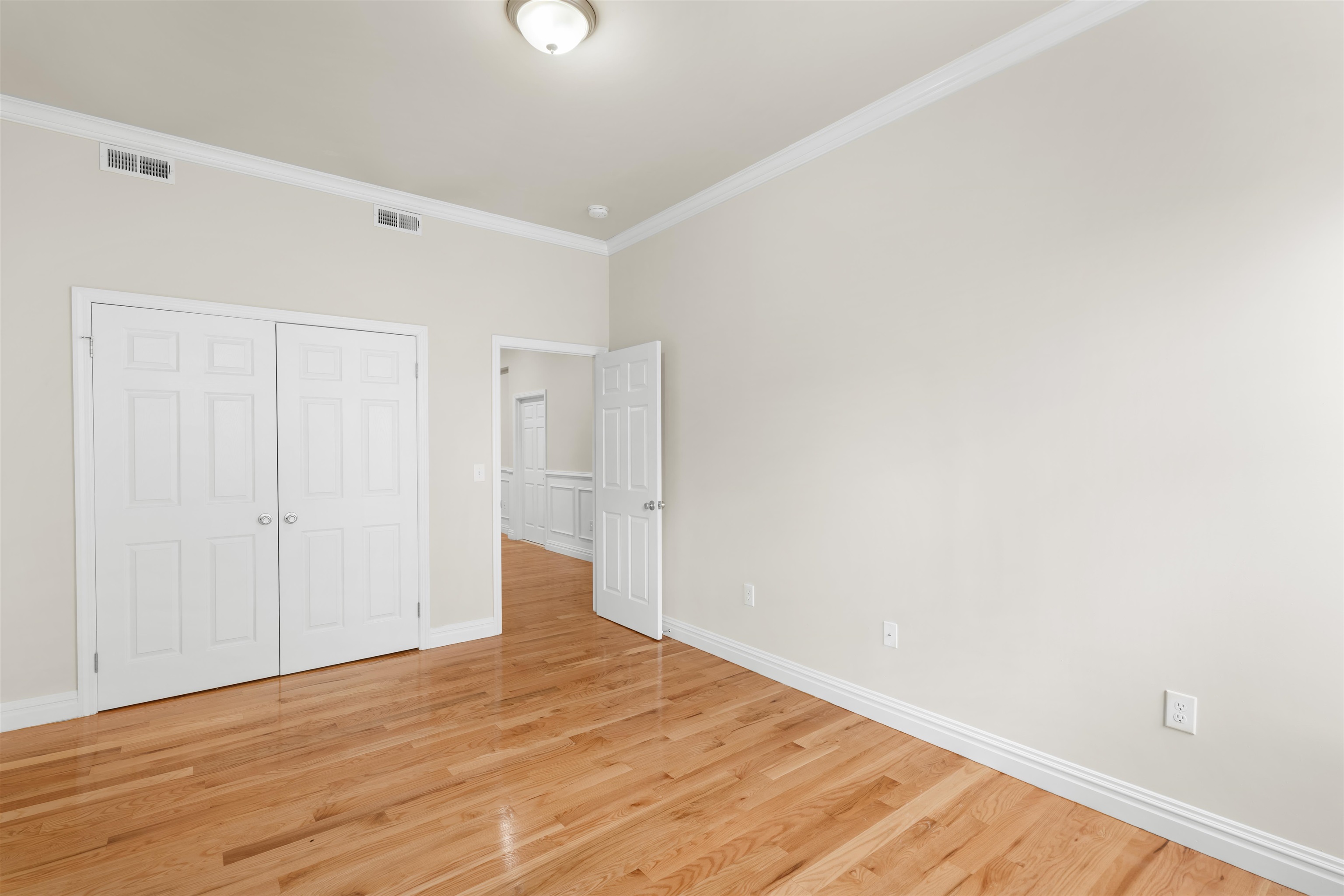 2402 PALISADE AVE Unit: APT 2