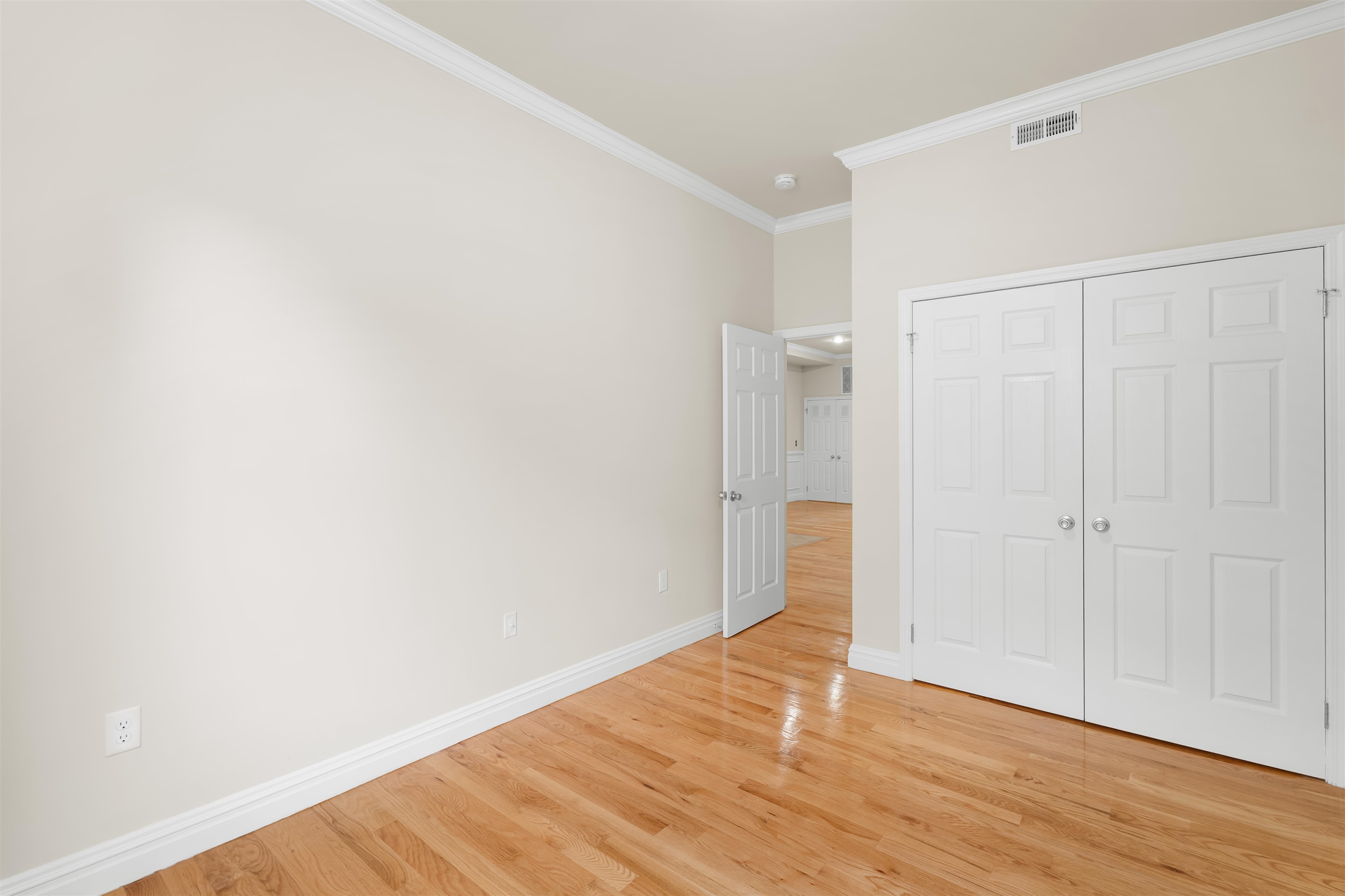 2402 PALISADE AVE Unit: APT 2