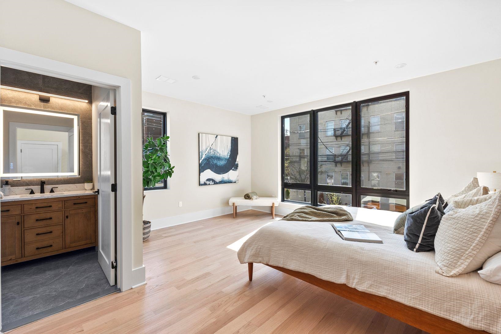 249 BERGEN AVE Unit: 201