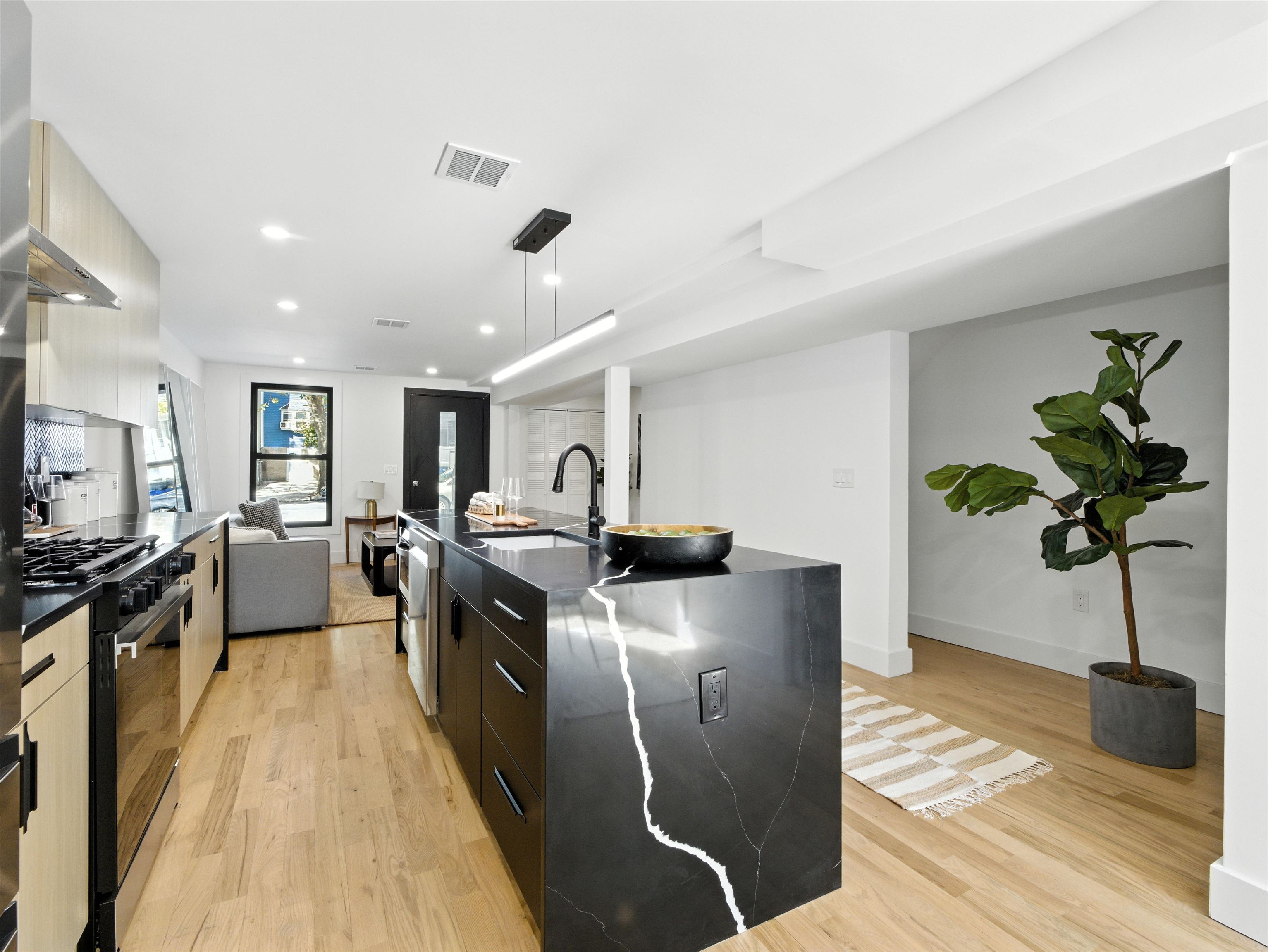 63 JEFFERSON AVE Unit: 1-2 Duplex