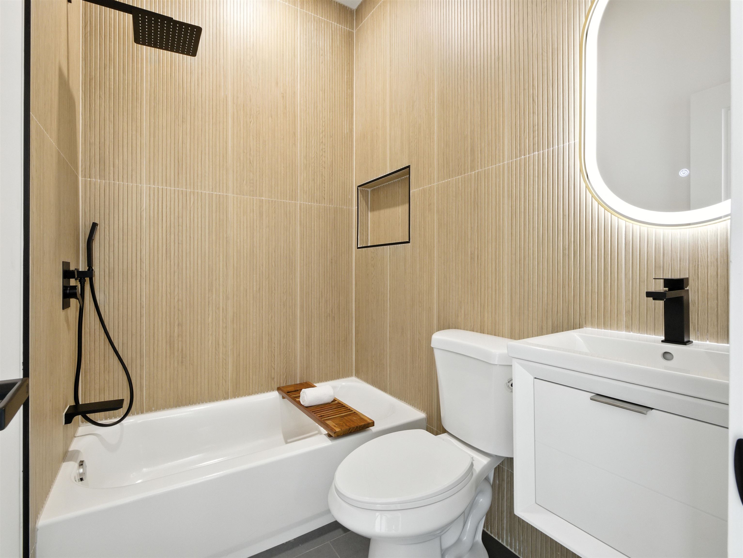 63 JEFFERSON AVE Unit: 1-2 Duplex