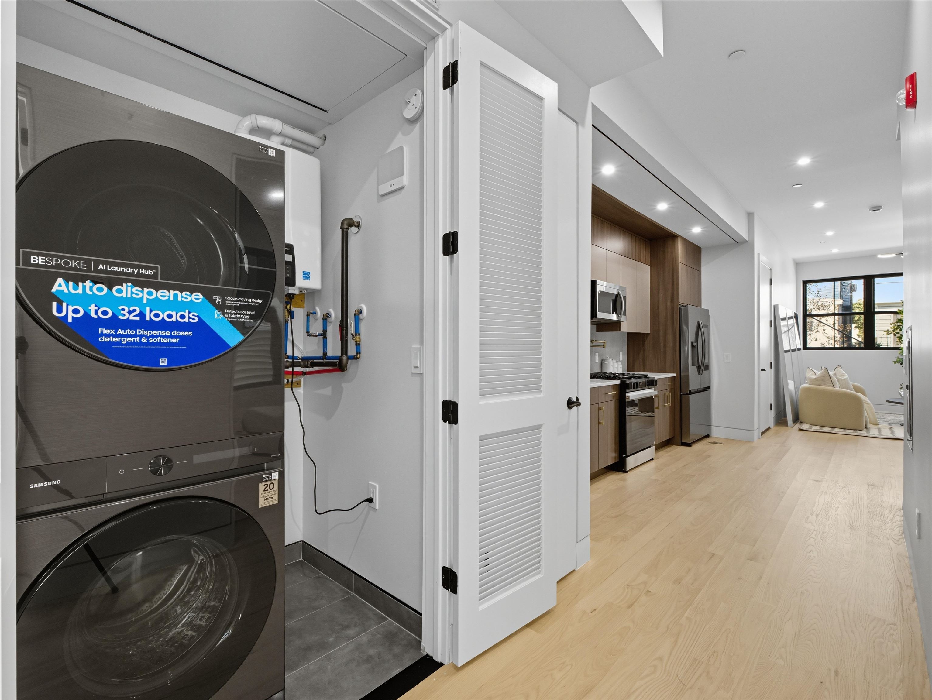 29 ARMSTRONG AVE Unit: 1L