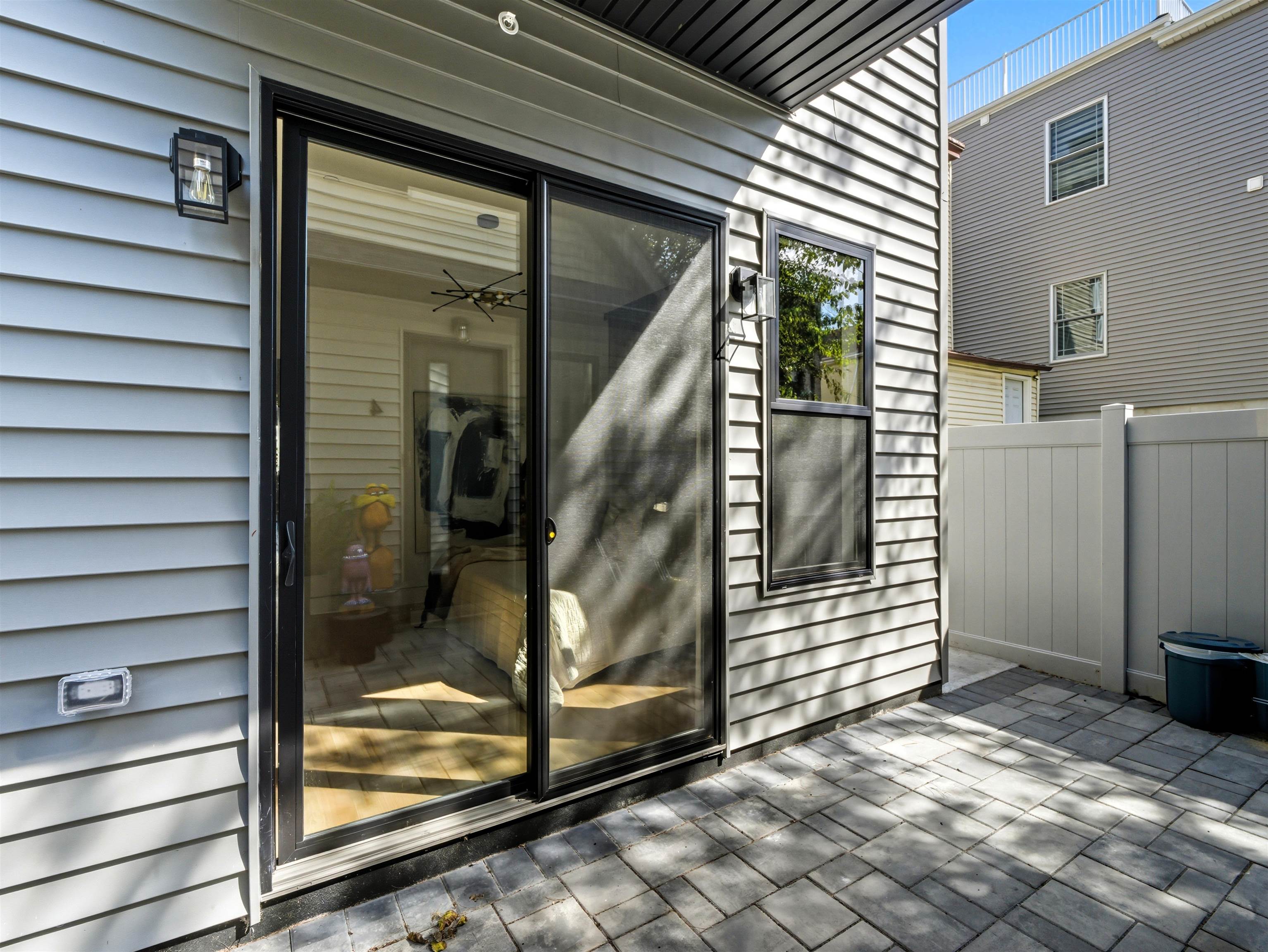 29 ARMSTRONG AVE Unit: 1L