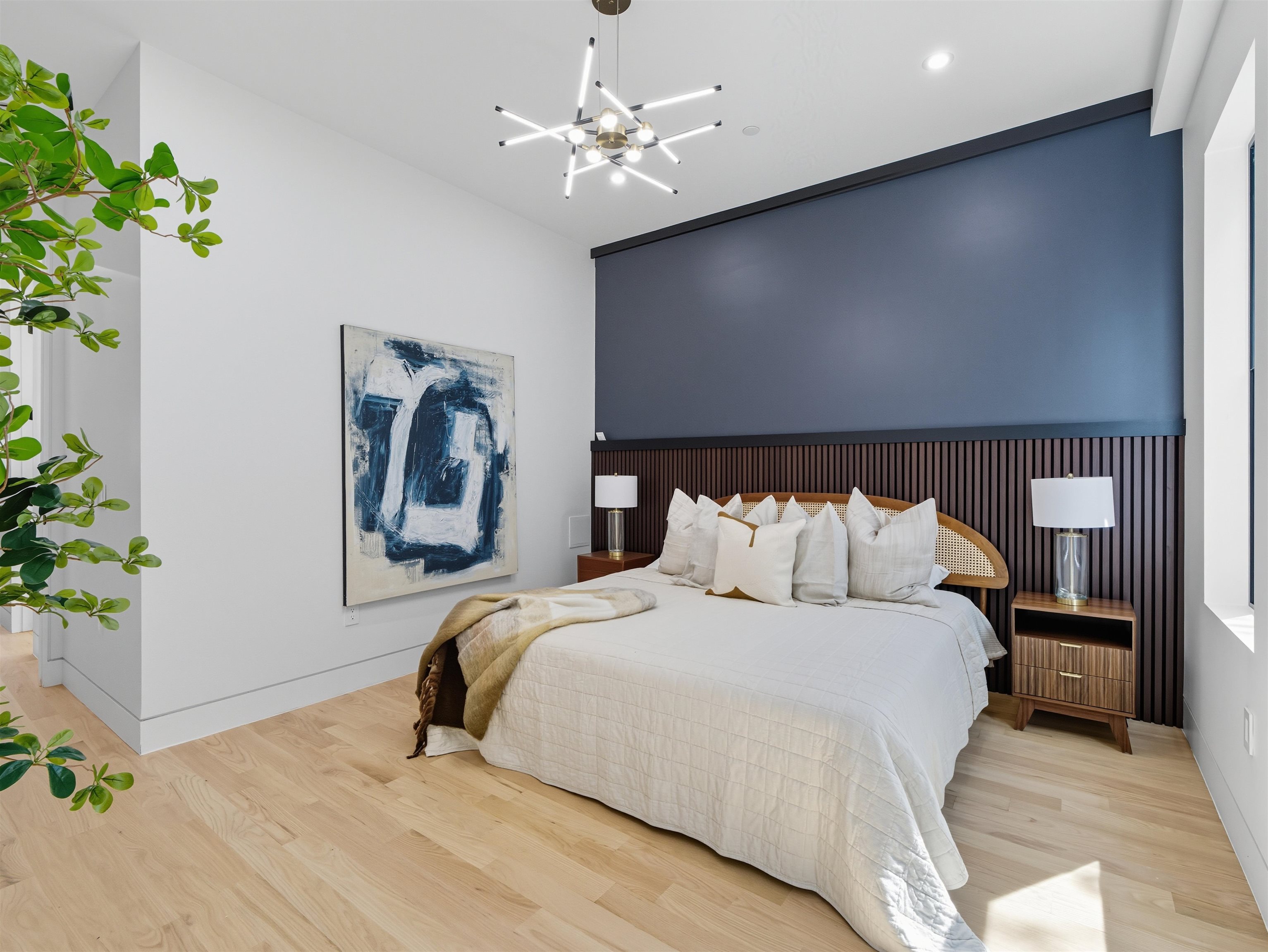 29 ARMSTRONG AVE Unit: 1L
