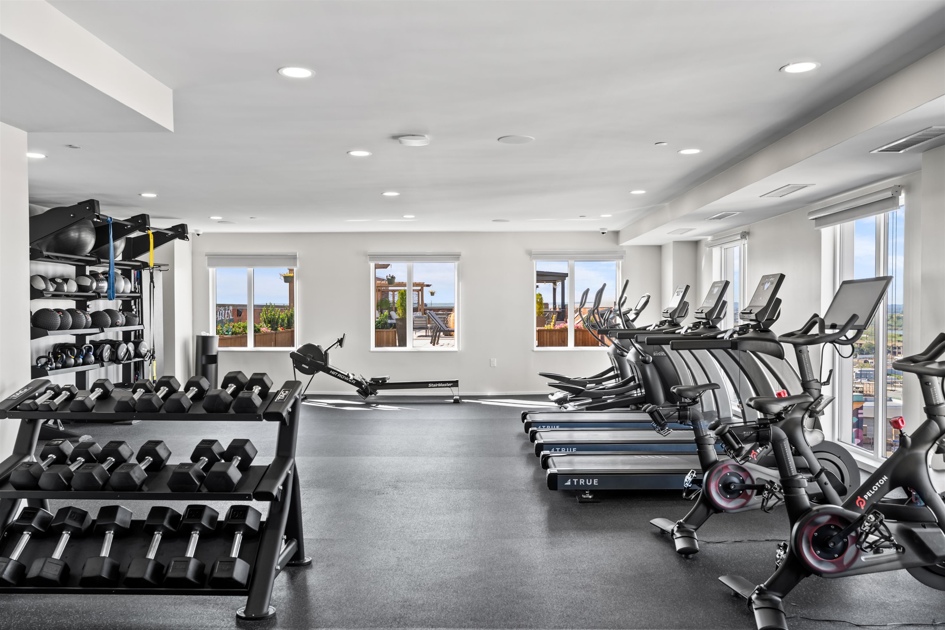 161 VAN WAGENEN AVE Unit: 507