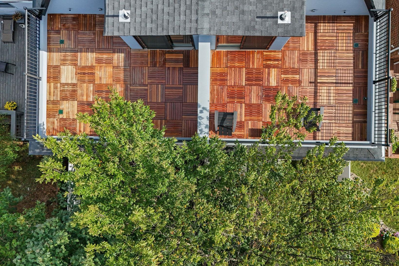 230 GRANT AVE