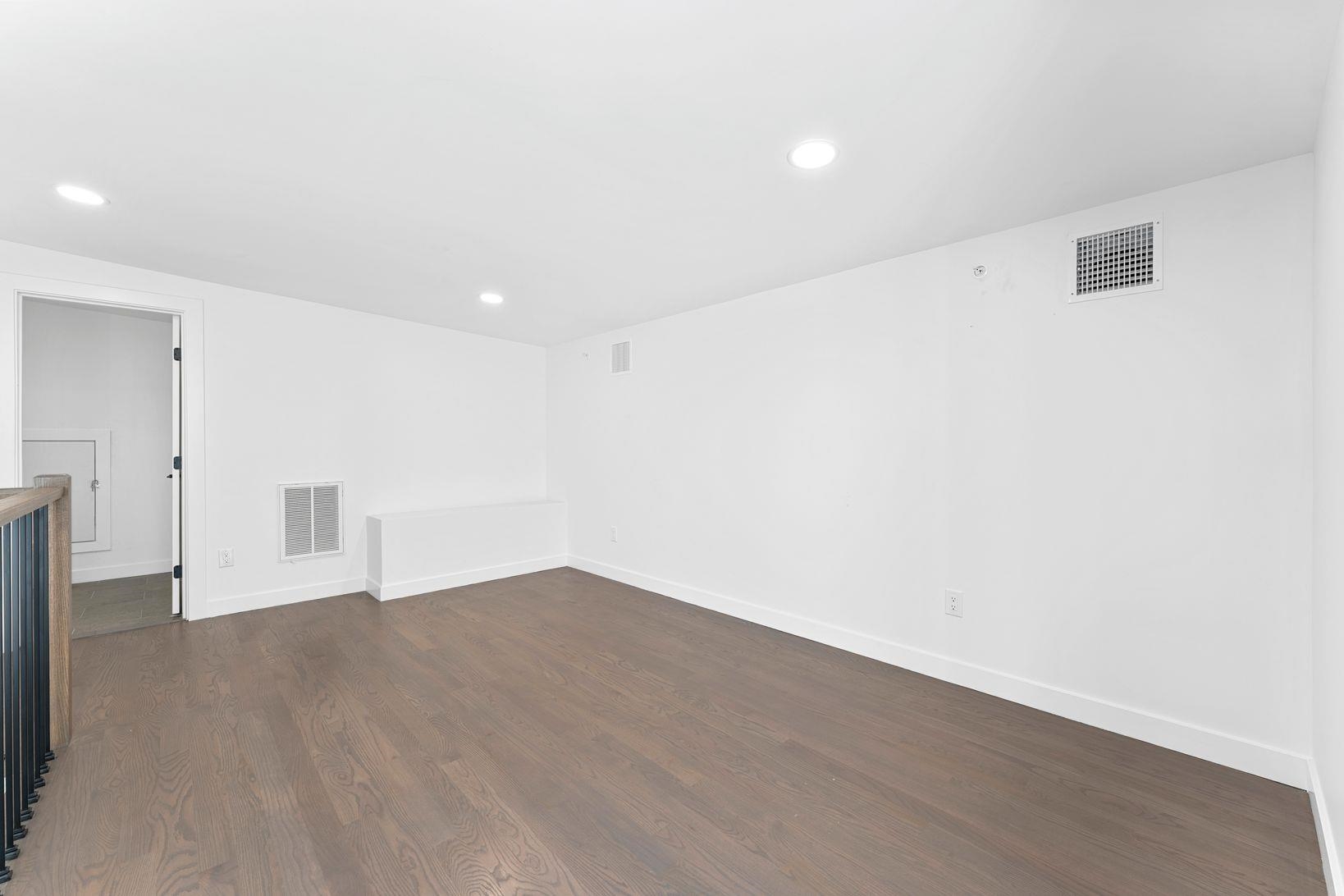 230 GRANT AVE