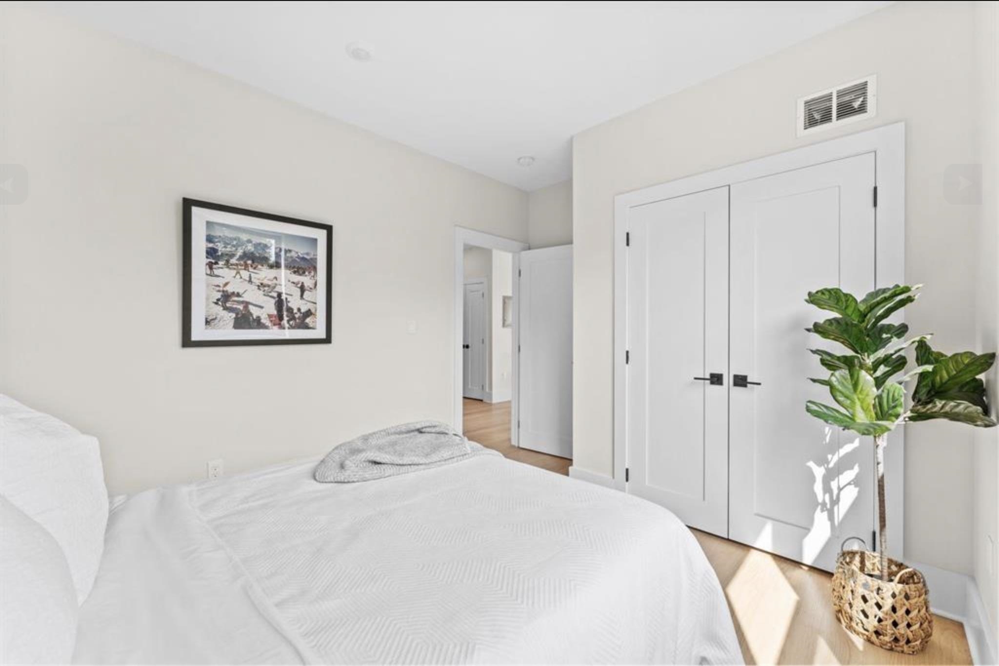 249 BERGEN AVE Unit: PENTHOUSE