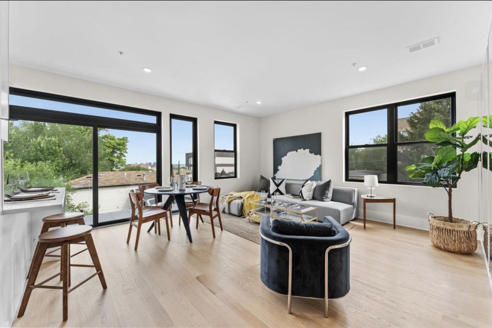 249 BERGEN AVE Unit: PENTHOUSE