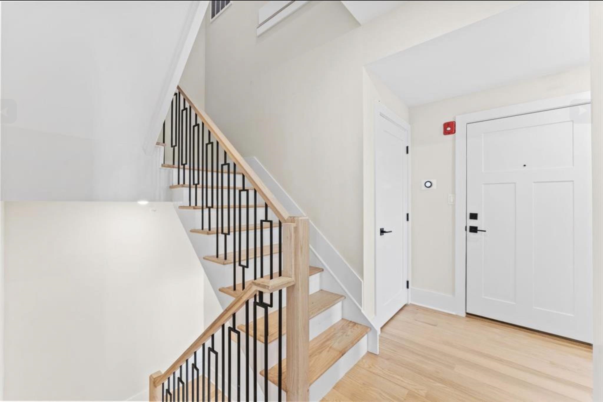249 BERGEN AVE Unit: PENTHOUSE