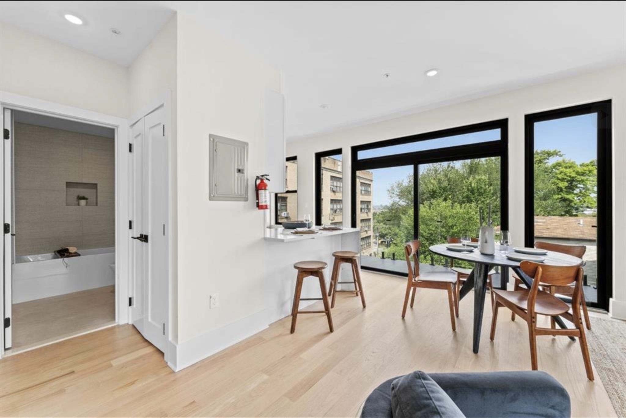 249 BERGEN AVE Unit: PENTHOUSE