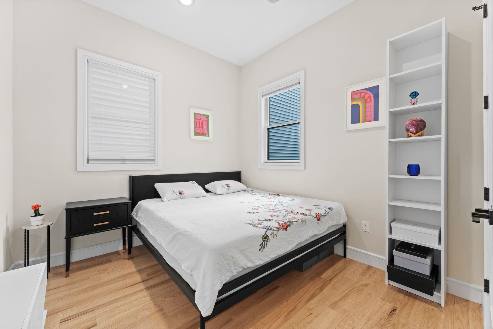 93 PEARSALL AVE Unit: 1-2