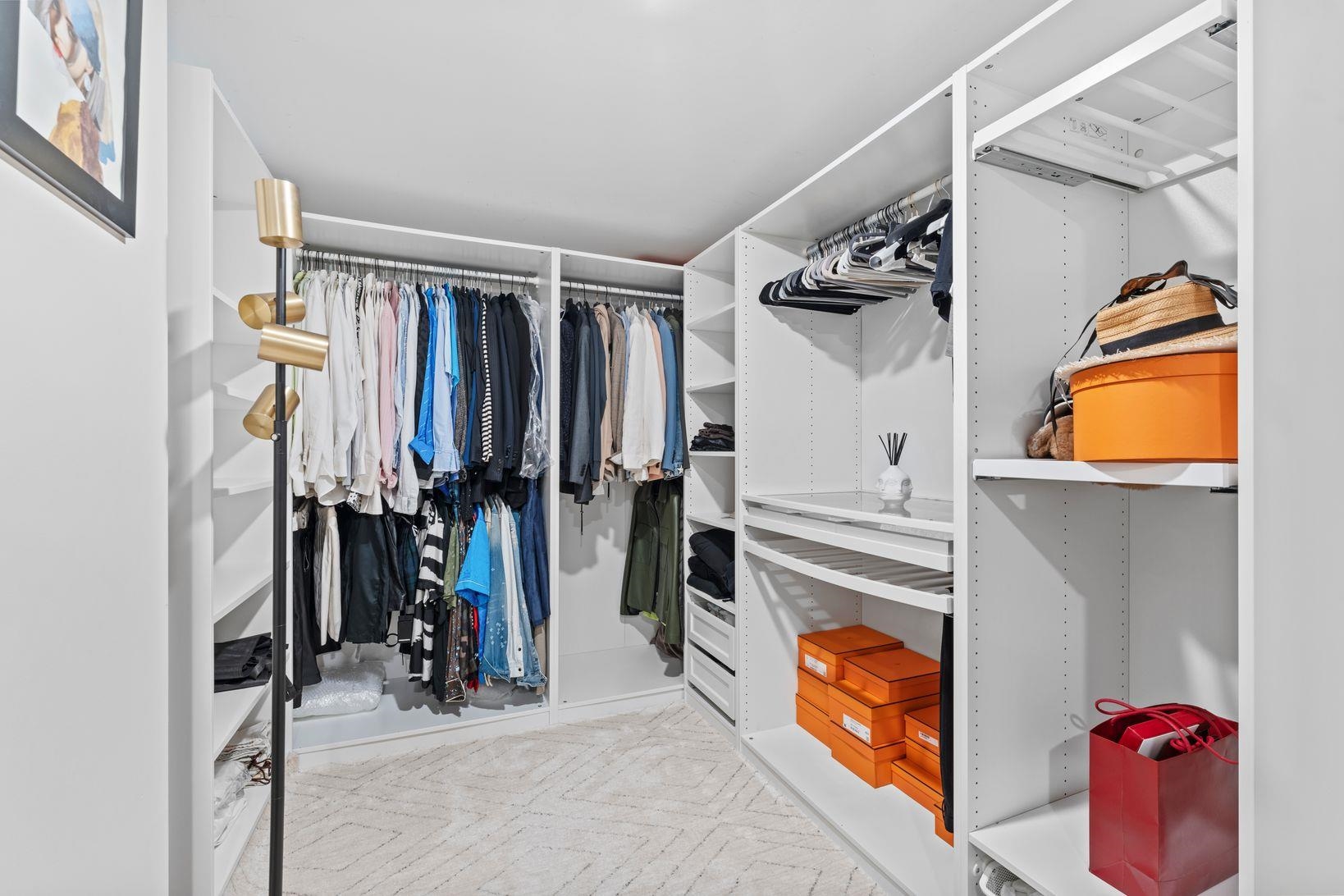 93 PEARSALL AVE Unit: 1-2