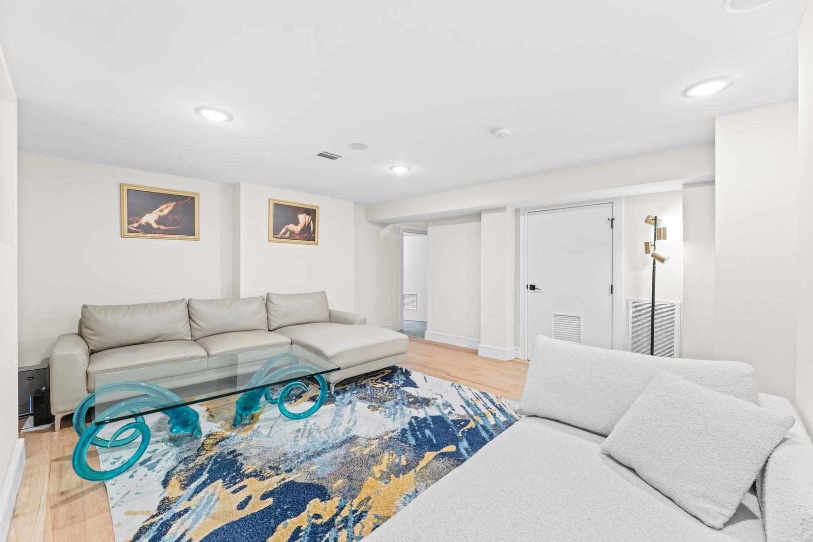 93 PEARSALL AVE Unit: 1-2