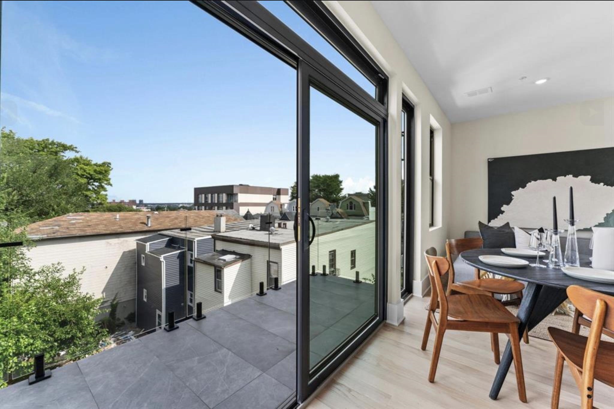 249 BERGEN AVE Unit: PH302