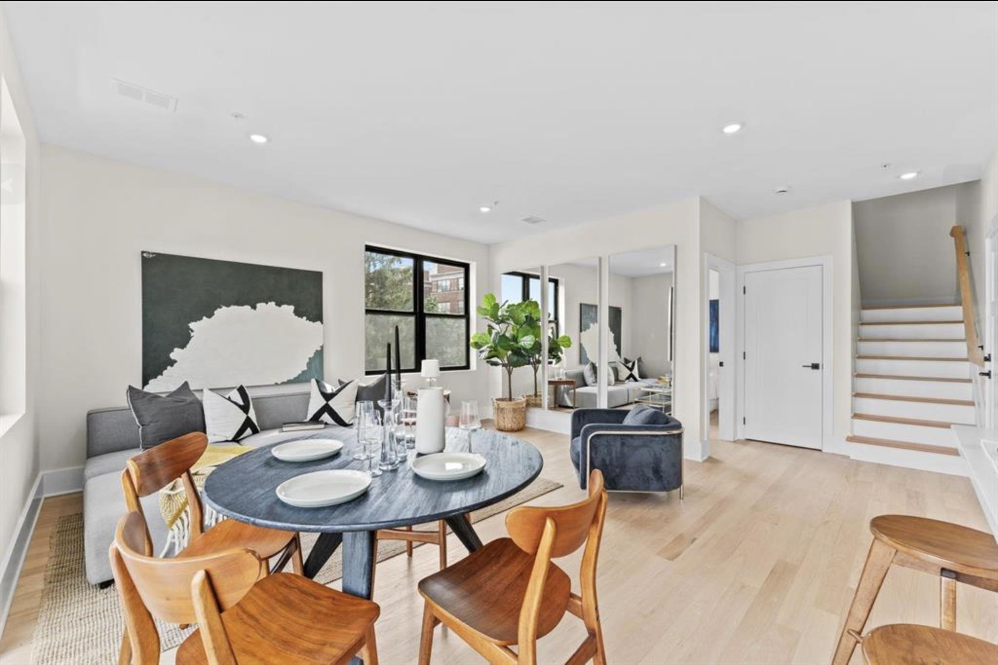 249 BERGEN AVE Unit: PH302