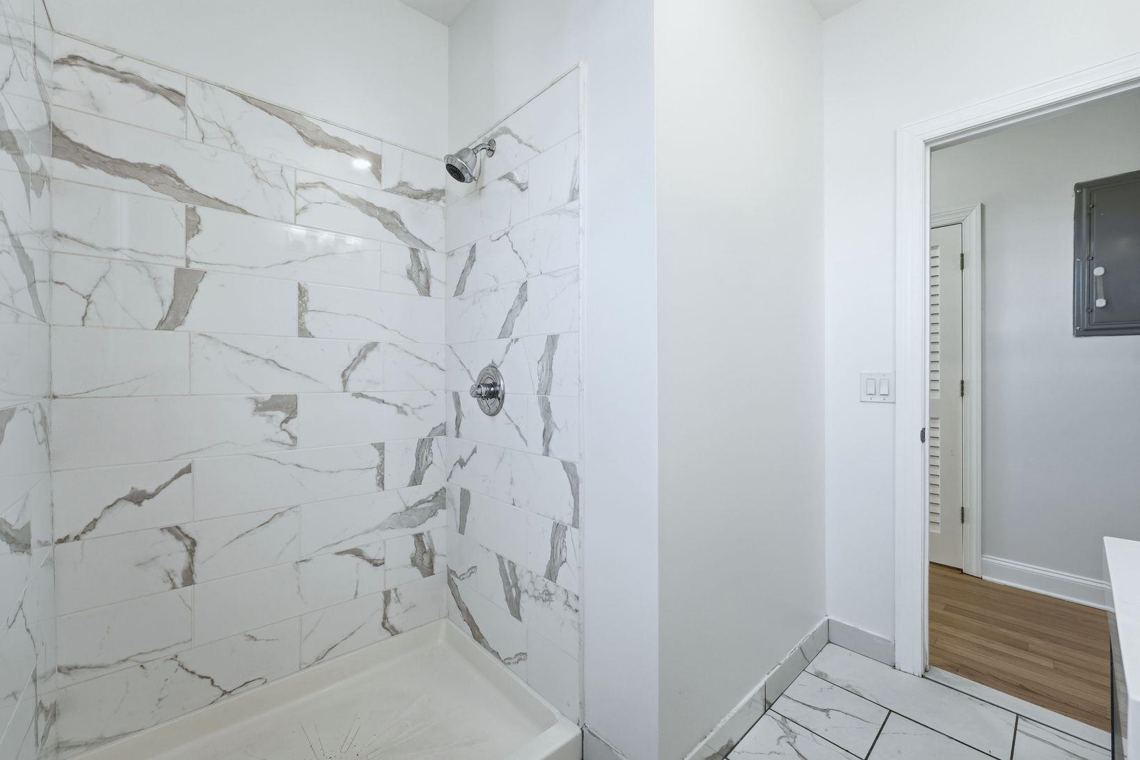 23 RANDOLPH AVE Unit: 2