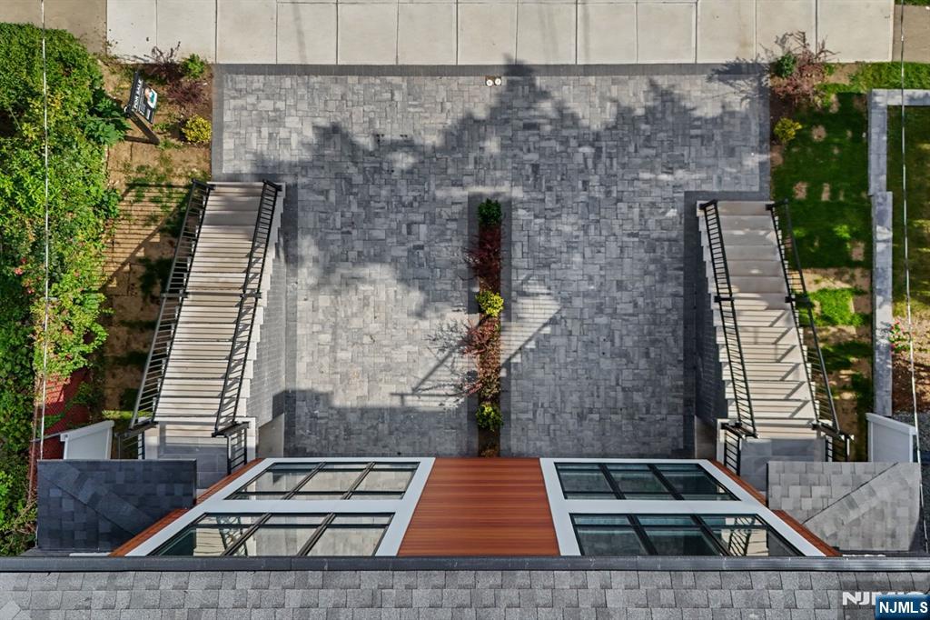 230 Grant Avenue Townhouse