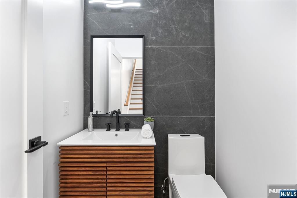 230 Grant Avenue Townhouse