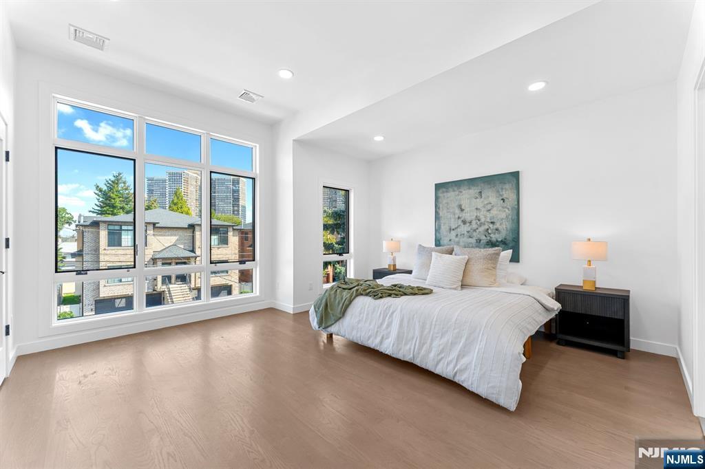 230 Grant Avenue Townhouse