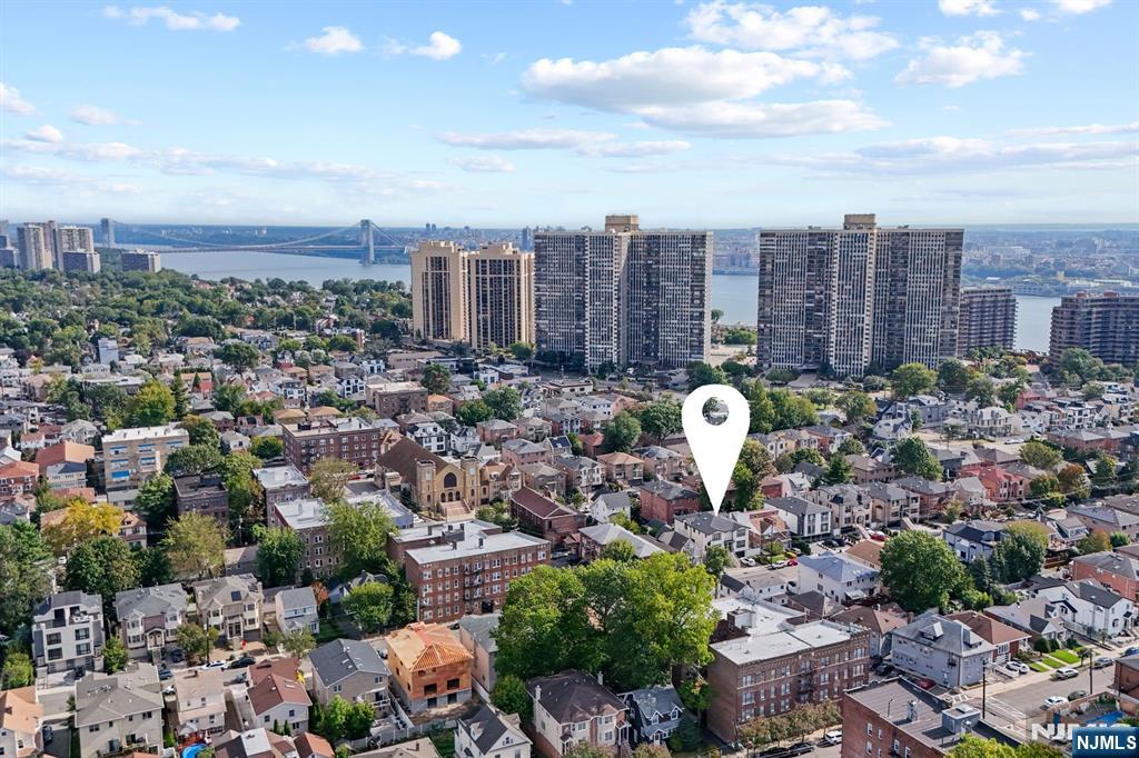 230 Grant Avenue Townhouse