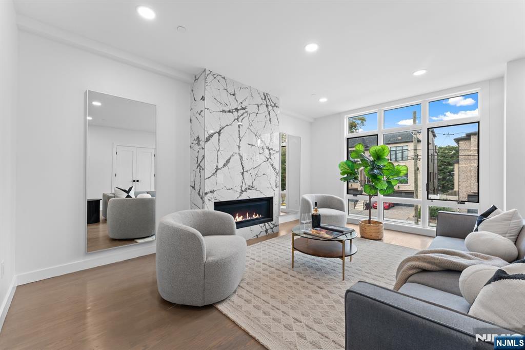 230 Grant Avenue Townhouse