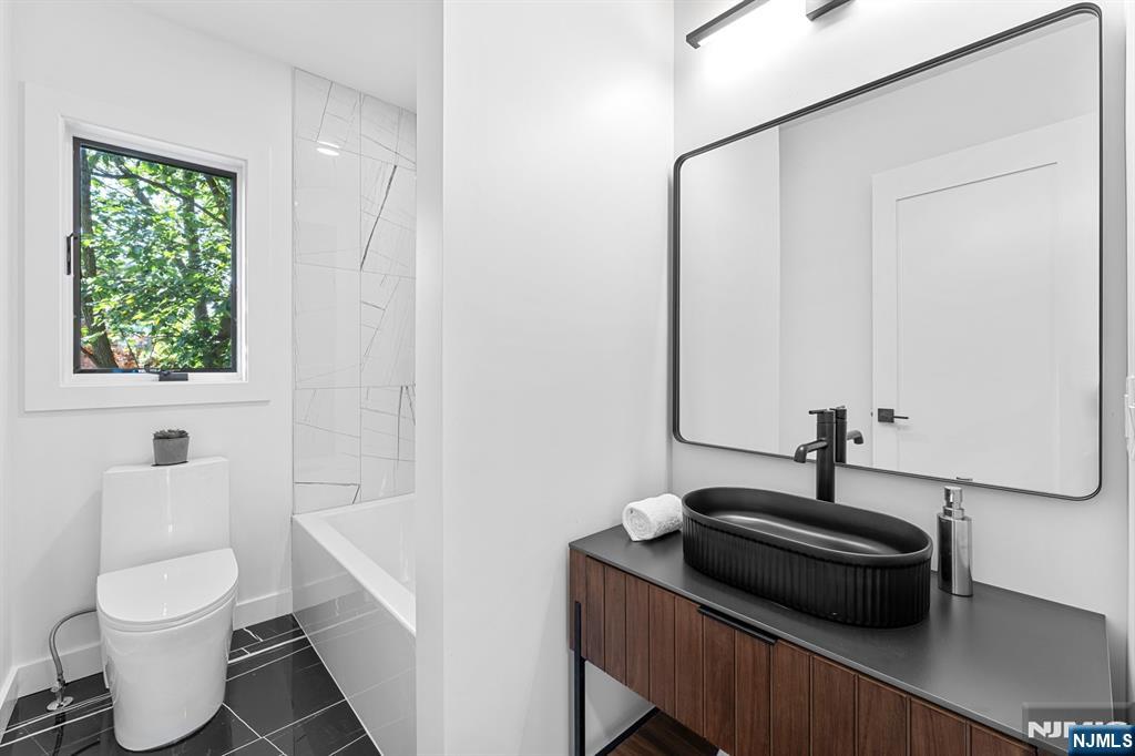 230 Grant Avenue Townhouse