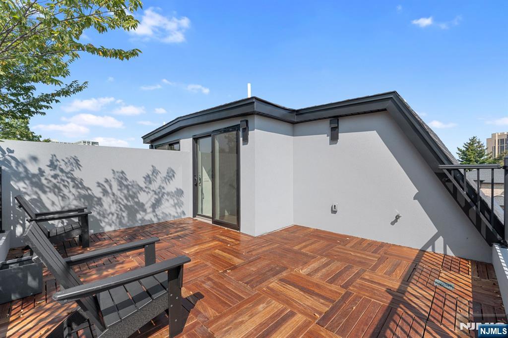 230 Grant Avenue Townhouse