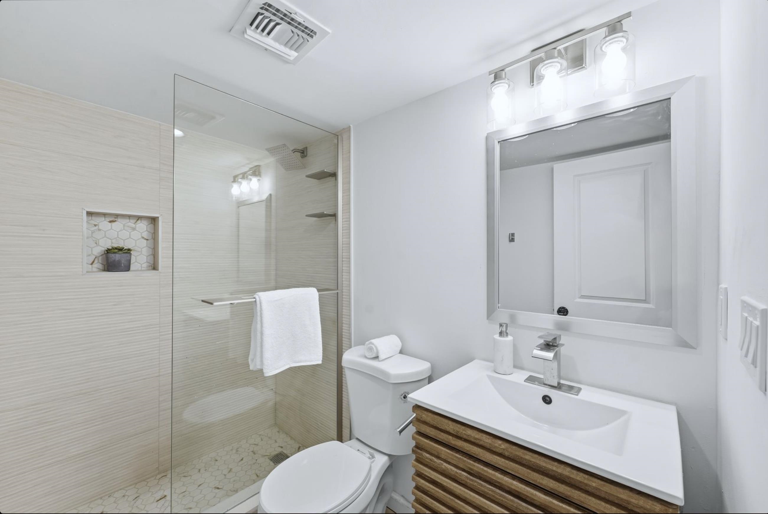 155 1/2 ARLINGTON AVE