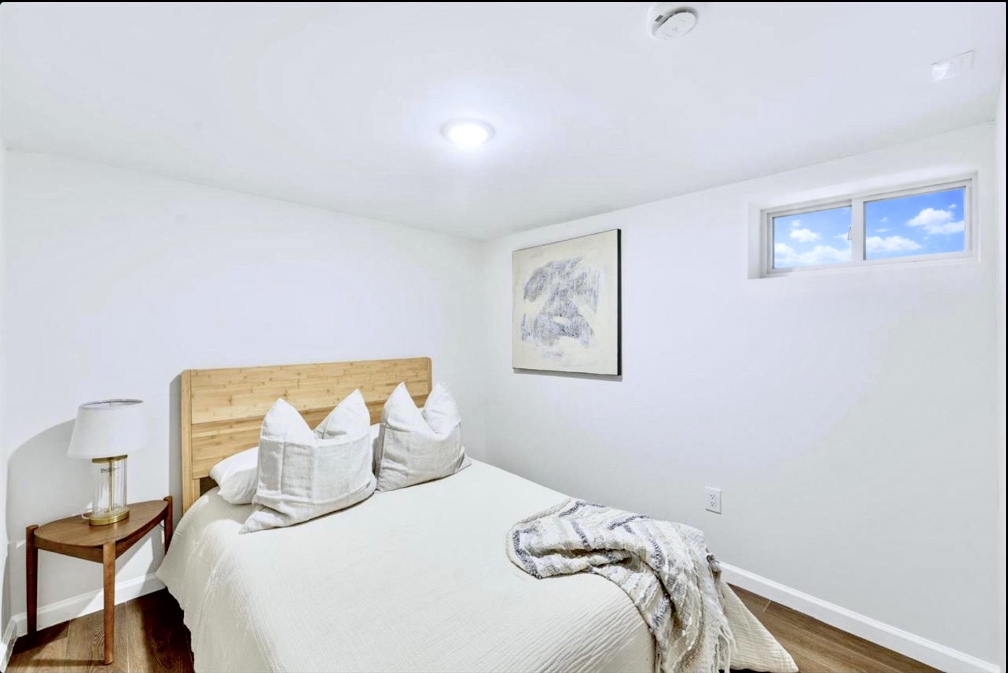 155 1/2 ARLINGTON AVE