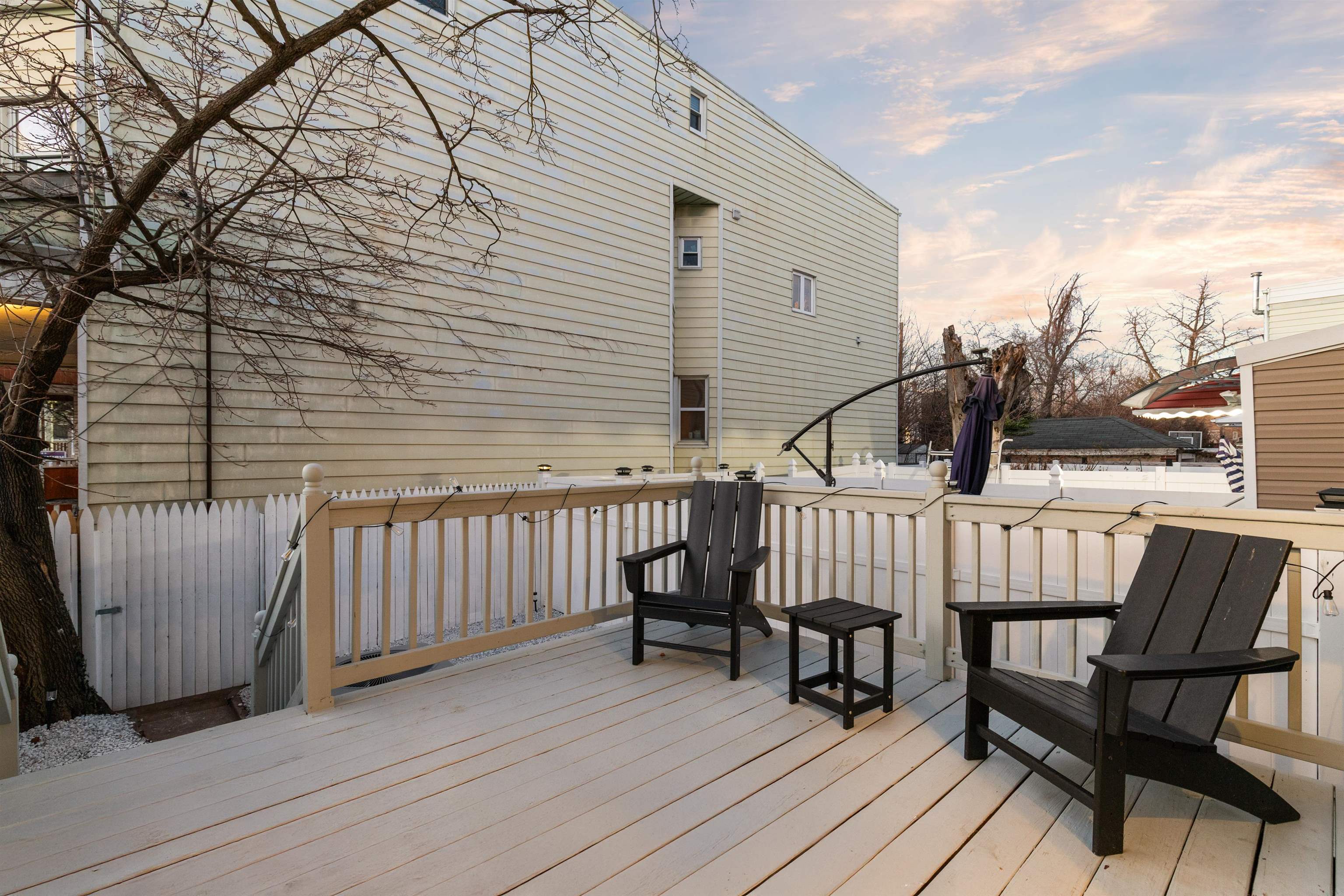 155 1/2 ARLINGTON AVE