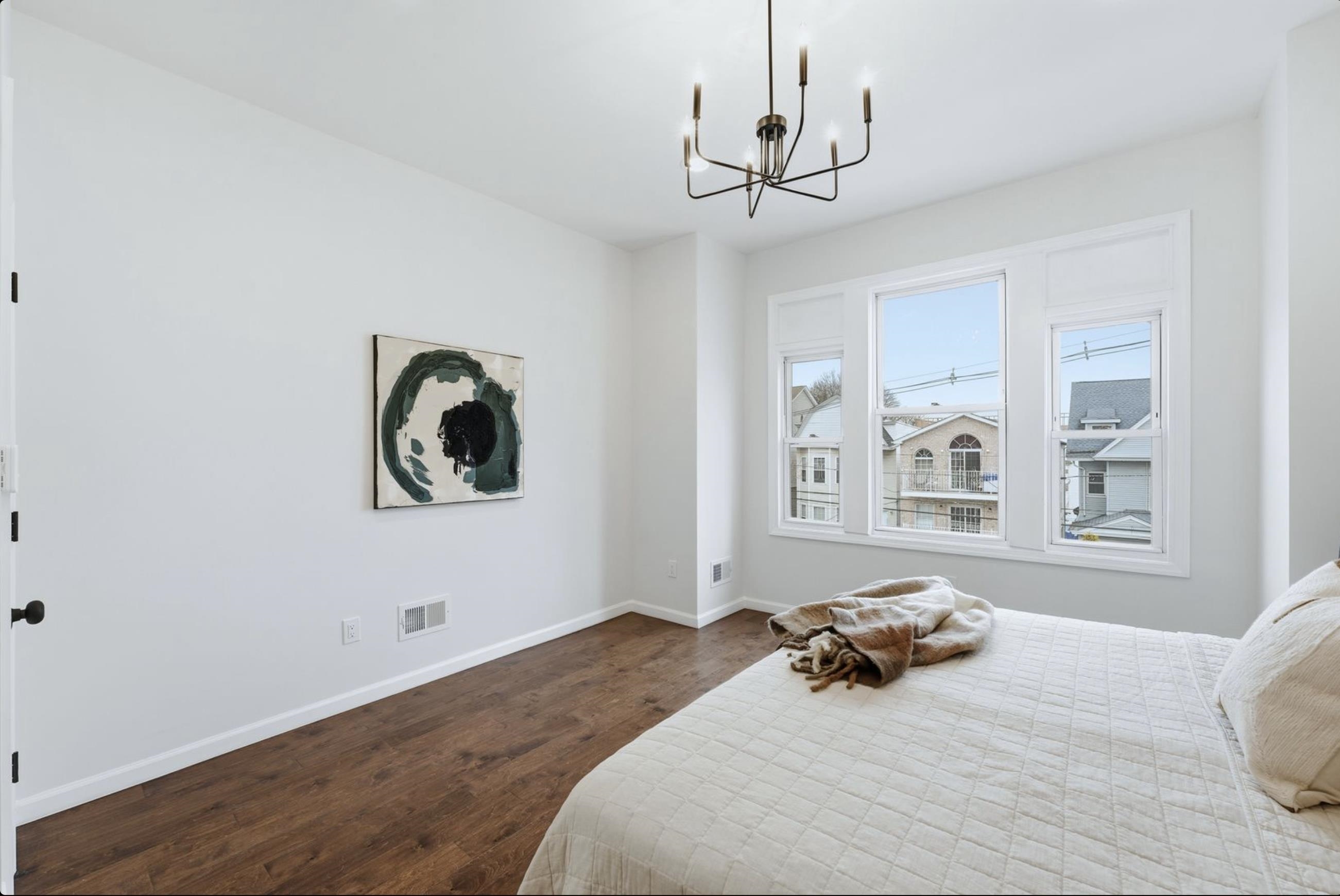 155 1/2 ARLINGTON AVE