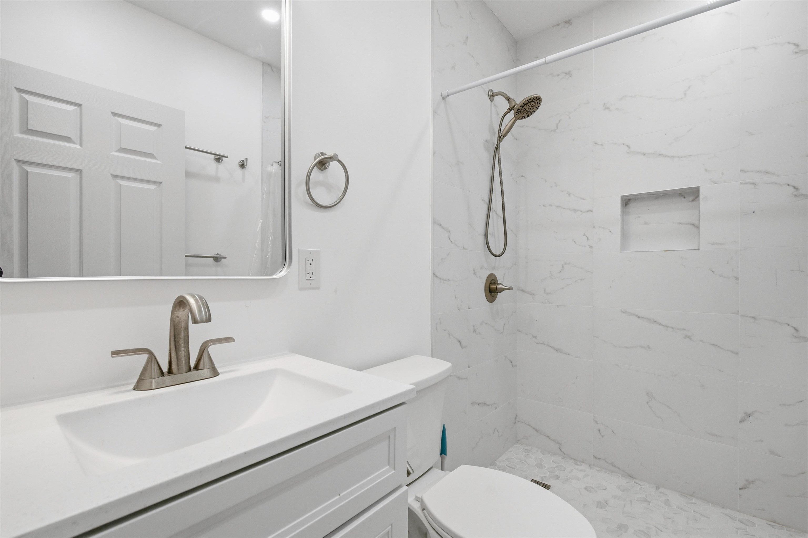 1012 PALISADE AVE Unit: 1