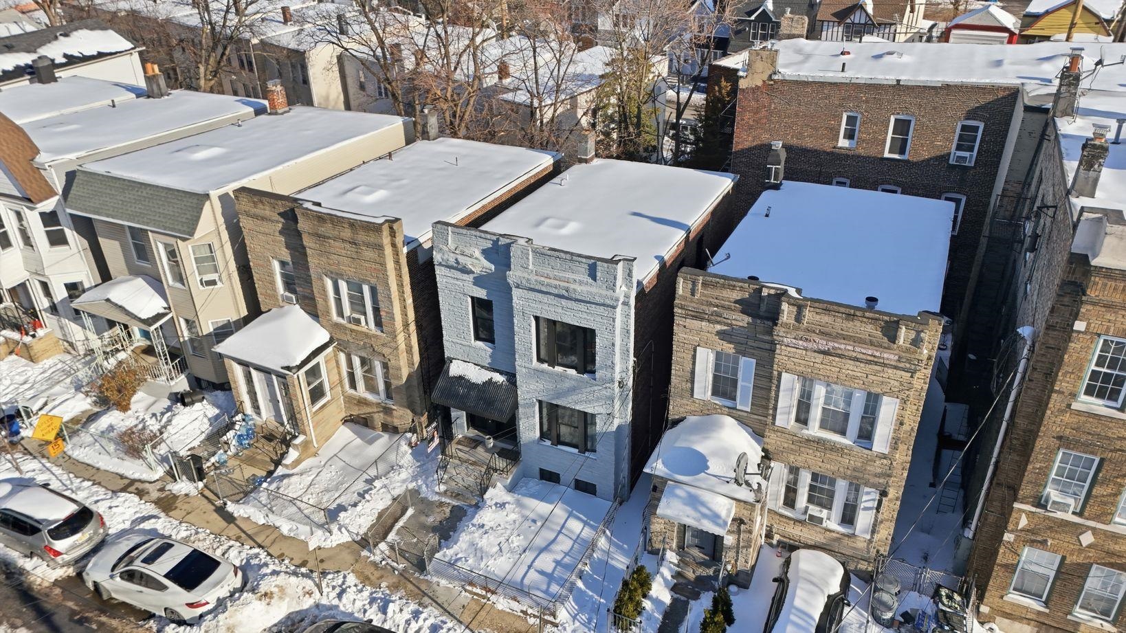 42 RANDOLPH AVE