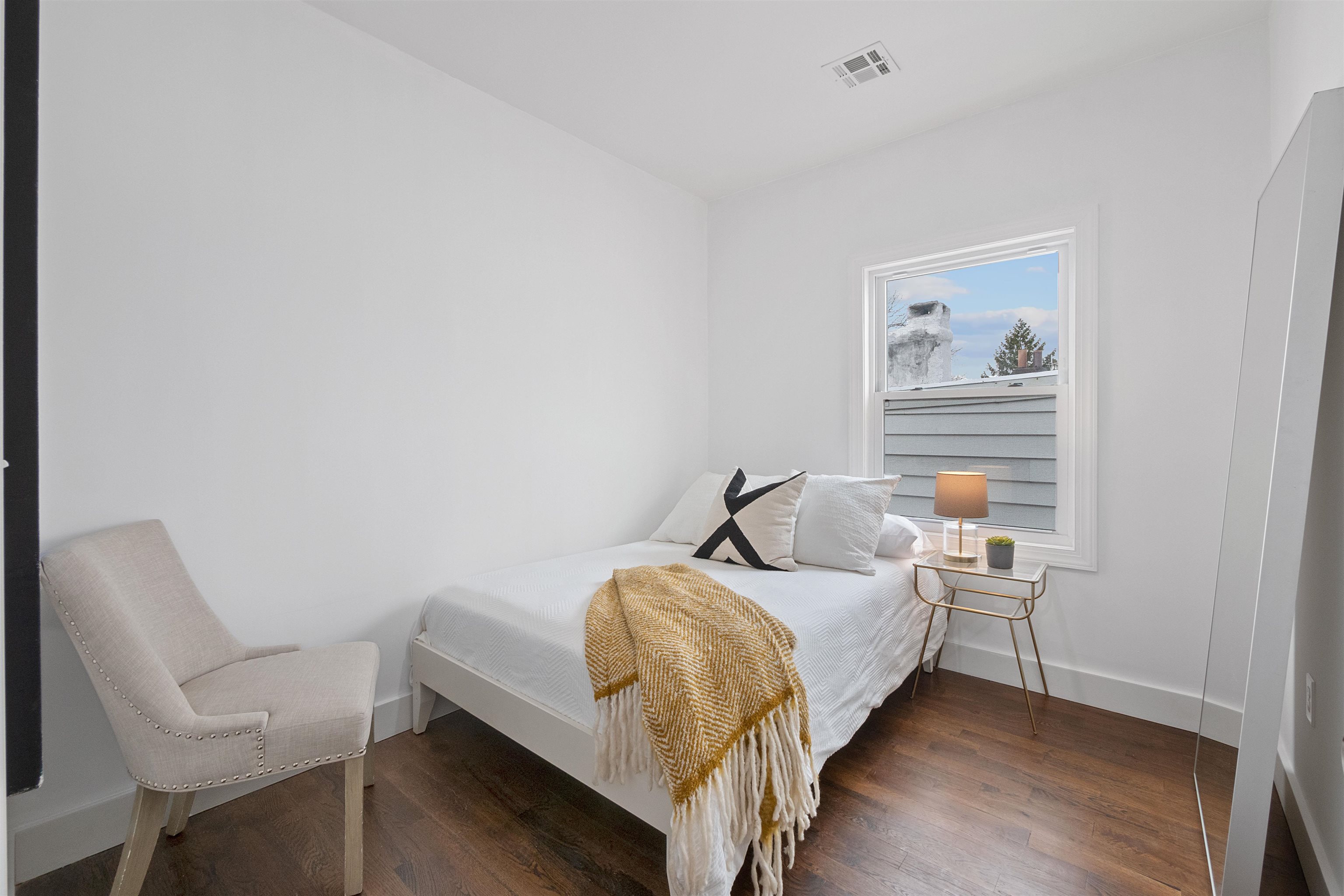 111 CHARLES ST Unit: 2