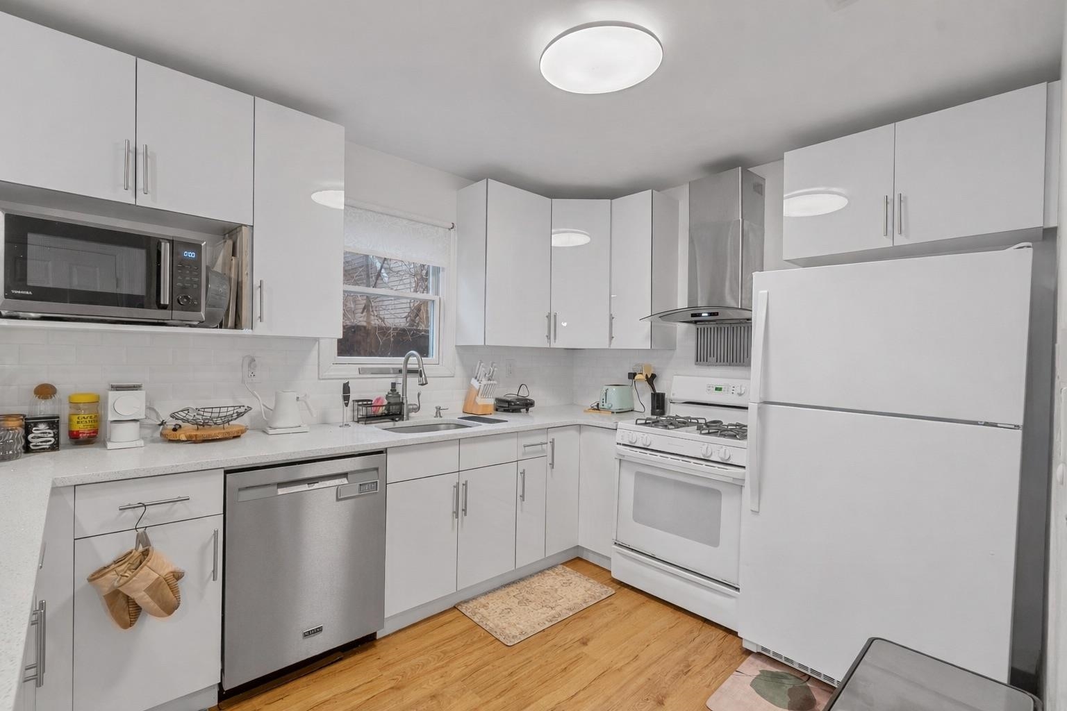 515 44TH ST Unit: Rear House