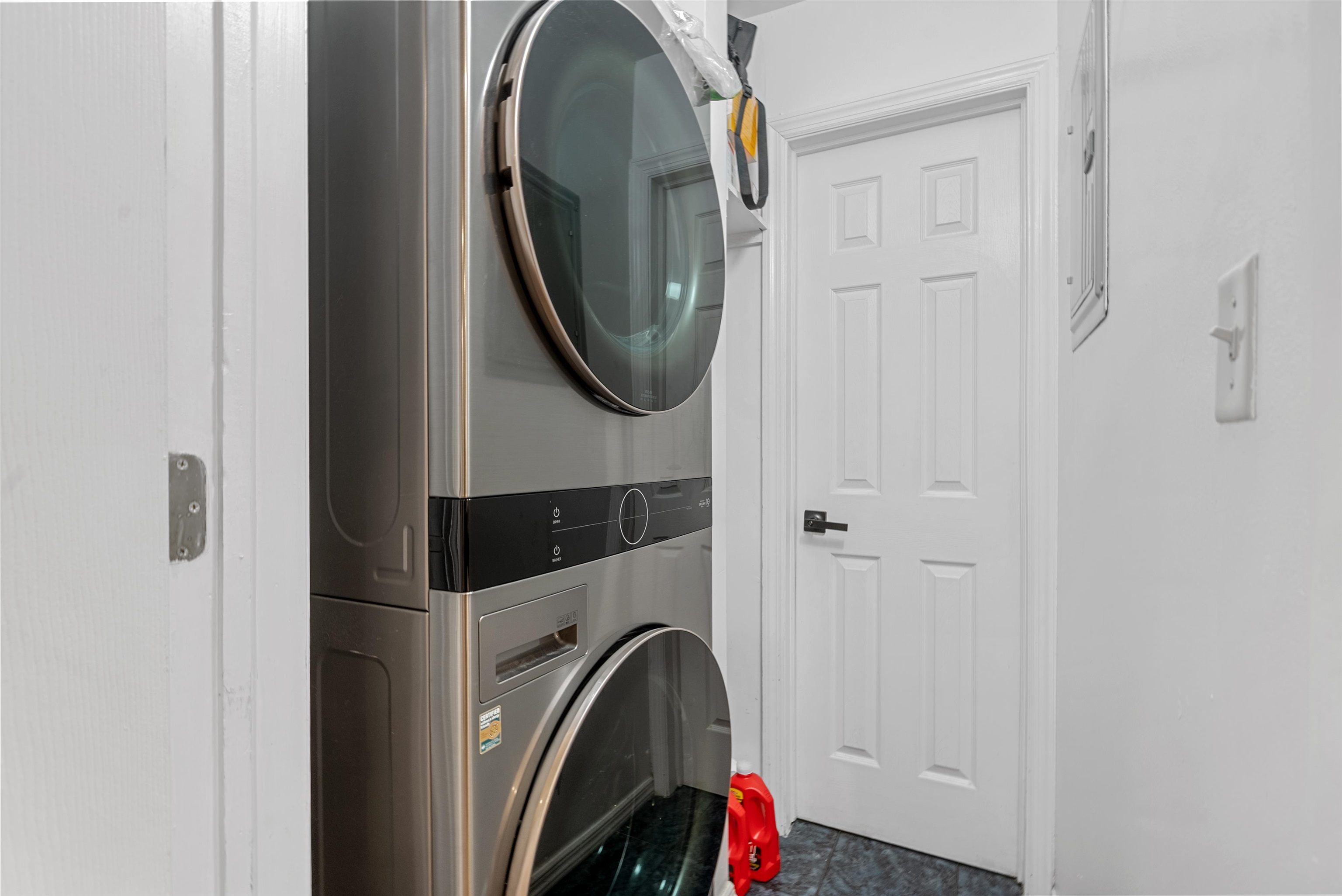 515 44TH ST Unit: Rear House