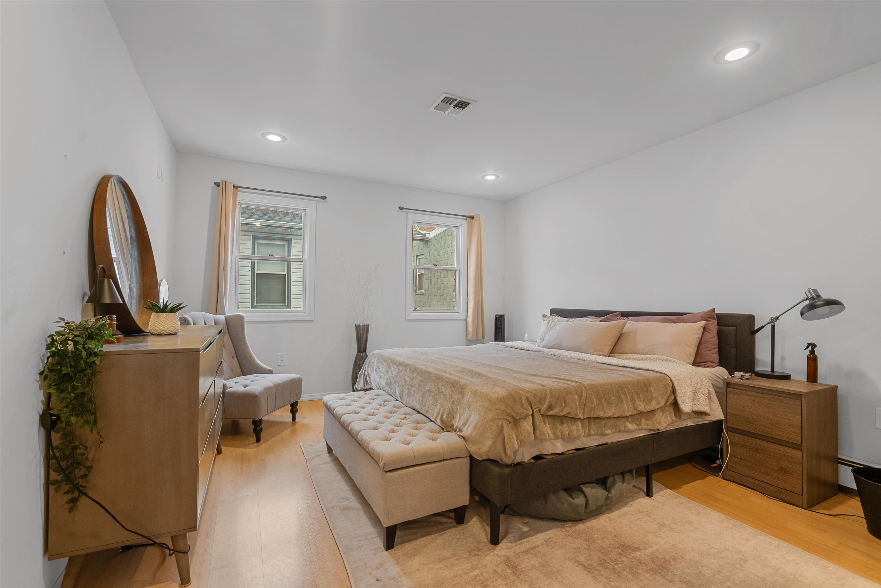 515 44TH ST Unit: Rear House