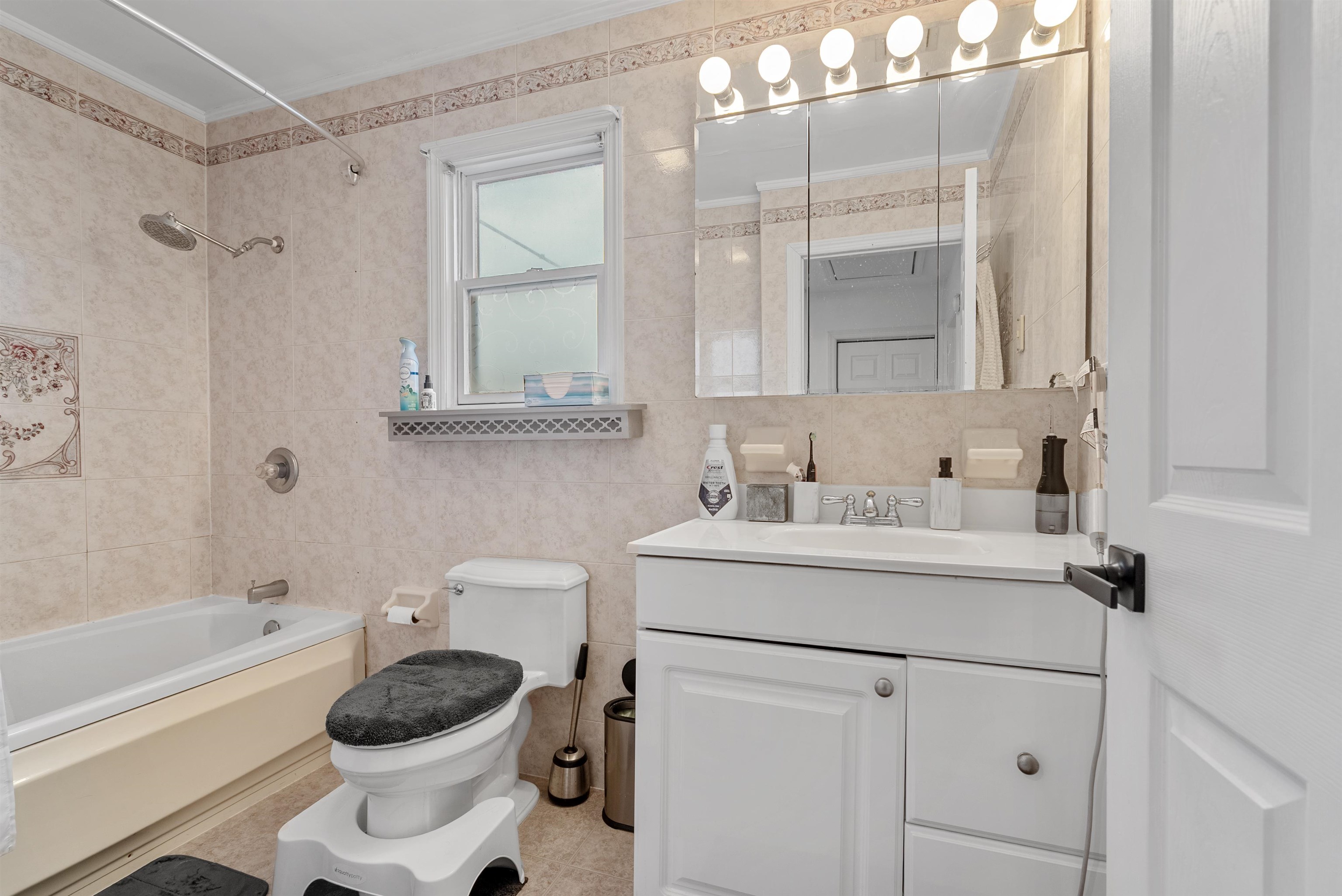 515 44TH ST Unit: Rear House