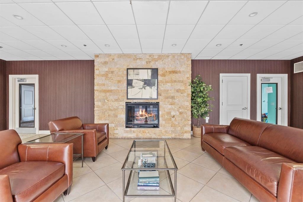 10 REGENT ST Unit: 506