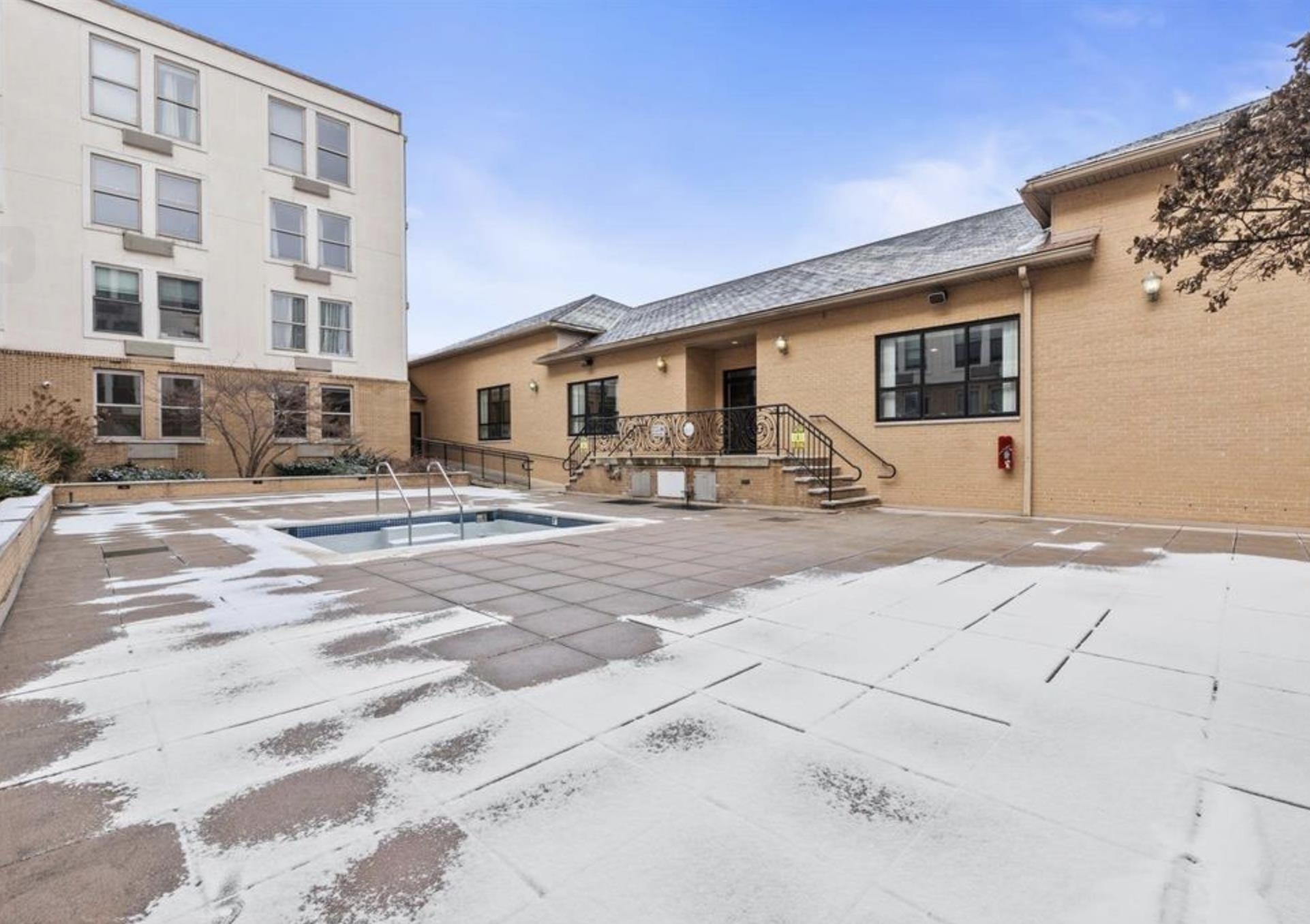 10 REGENT ST Unit: 506