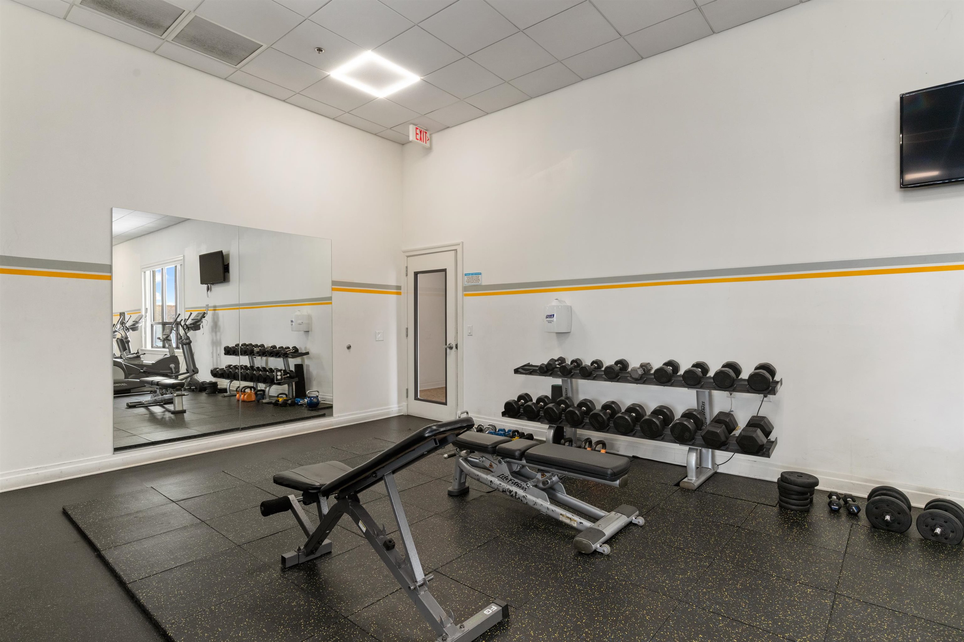 10 REGENT ST Unit: 506